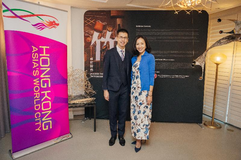 The Hong Kong Economic and Trade Office, London (London ETO), is supporting Crafts on Peel, a charitable organisation in Hong Kong, to join the London Craft Week 2021, bringing the "Imagine the 'Im'possibilities: Bamboo' exhibition to London.  Photo shows the Director-General of the London ETO, Mr Gilford Law (left), with Crafts on Peel’s founder, Ms Yama Chan (right).