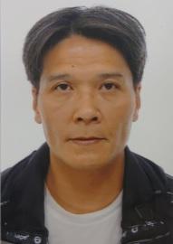 Yip Chi-fung, aged 48, is about 1.78 metres tall, 72 kilograms in weight and of medium build. He has a square face with yellow complexion and short black straight hair. He was last seen wearing an orange T-shirt, short jeans, black slippers and carrying a black shoulder bag.