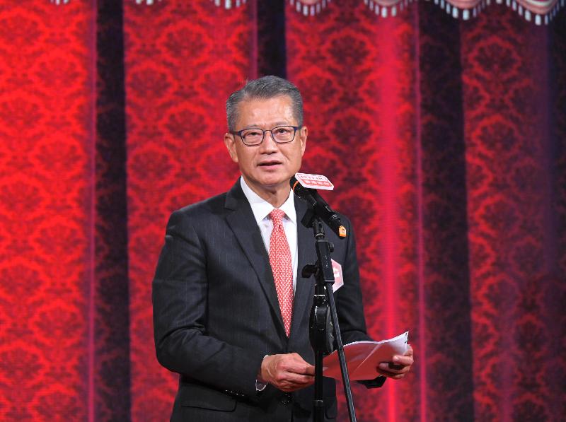 The Financial Secretary, Mr Paul Chan, speaks at the Operation Santa Claus 2021 launch ceremony at Broadcasting House of Radio Television Hong Kong this evening (November 3).