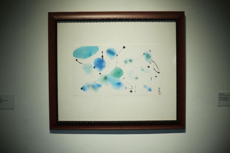 香港視覺藝術中心今日（十一月二十二日）起舉行「離心藝力──黃琮瑜數碼水墨繪畫及動畫」展覽。圖示黃琮瑜作品《離心線（方陣）》。