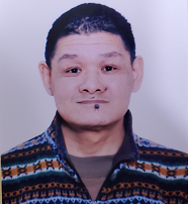 Sit Chi-chung, aged 61, is about 1.62 metres tall, 68 kilograms in weight and of medium build. He has a square face with yellow complexion and short black hair. He was last seen wearing long sleeved jacket with patterns, grey pants and black sports shoes.