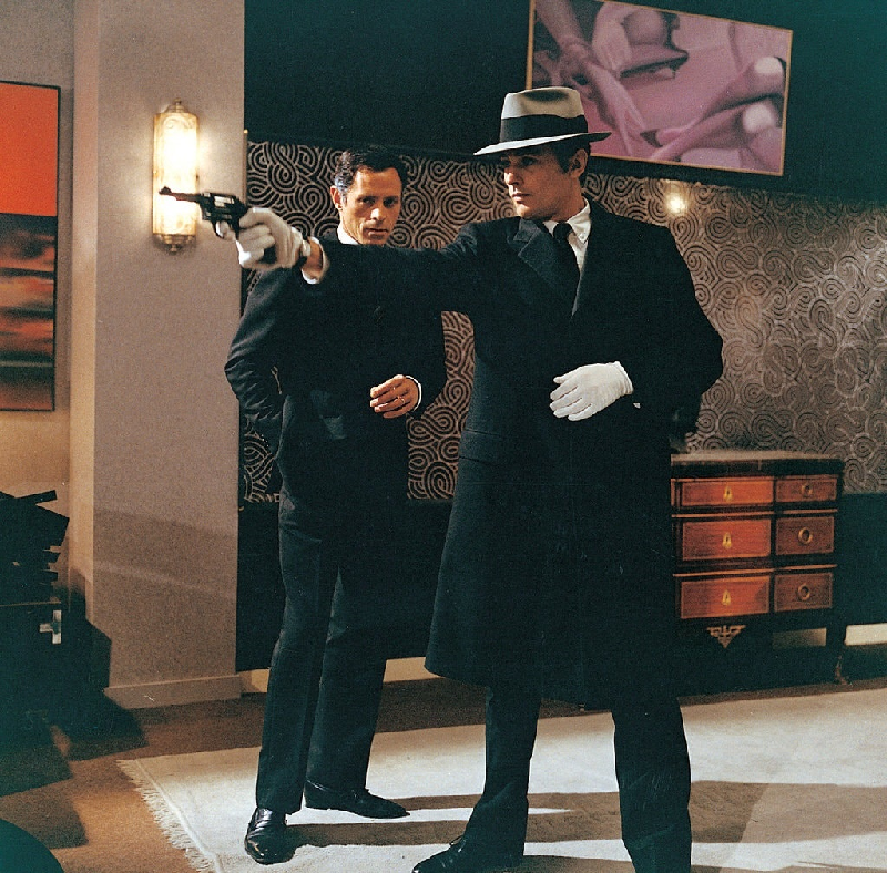 The Film Programmes Office of the Leisure and Cultural Services Department will hold the "Noir Fest: French Film Noir vs American Crime Movies" from December 11 to January 23 next year, screening 16 film noir titles adapted from crime novels. Photo shows a film still of "Le Samouraï" (1967).