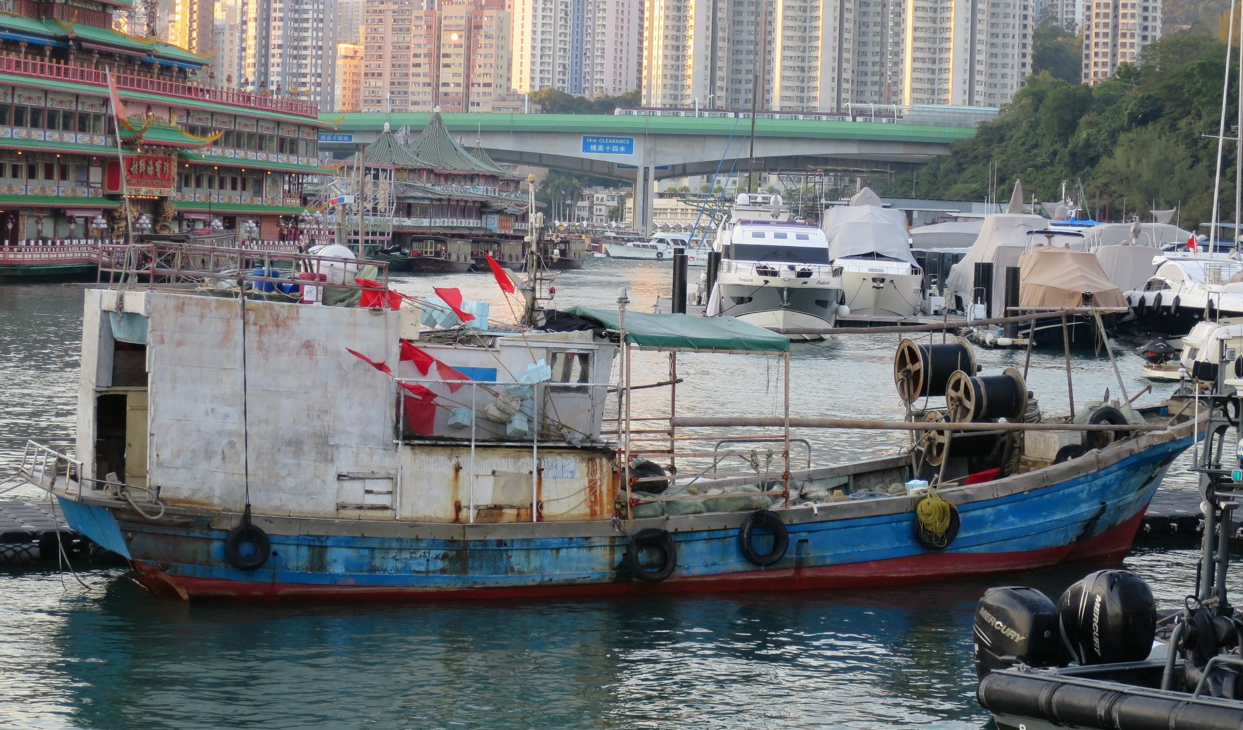 The Agriculture, Fisheries and Conservation Department today (November 30) laid charges against four men on board a Mainland vessel suspected of engaging in illegal fishing in Hong Kong waters to the south of Lamma Island. Photo shows the Mainland vessel.