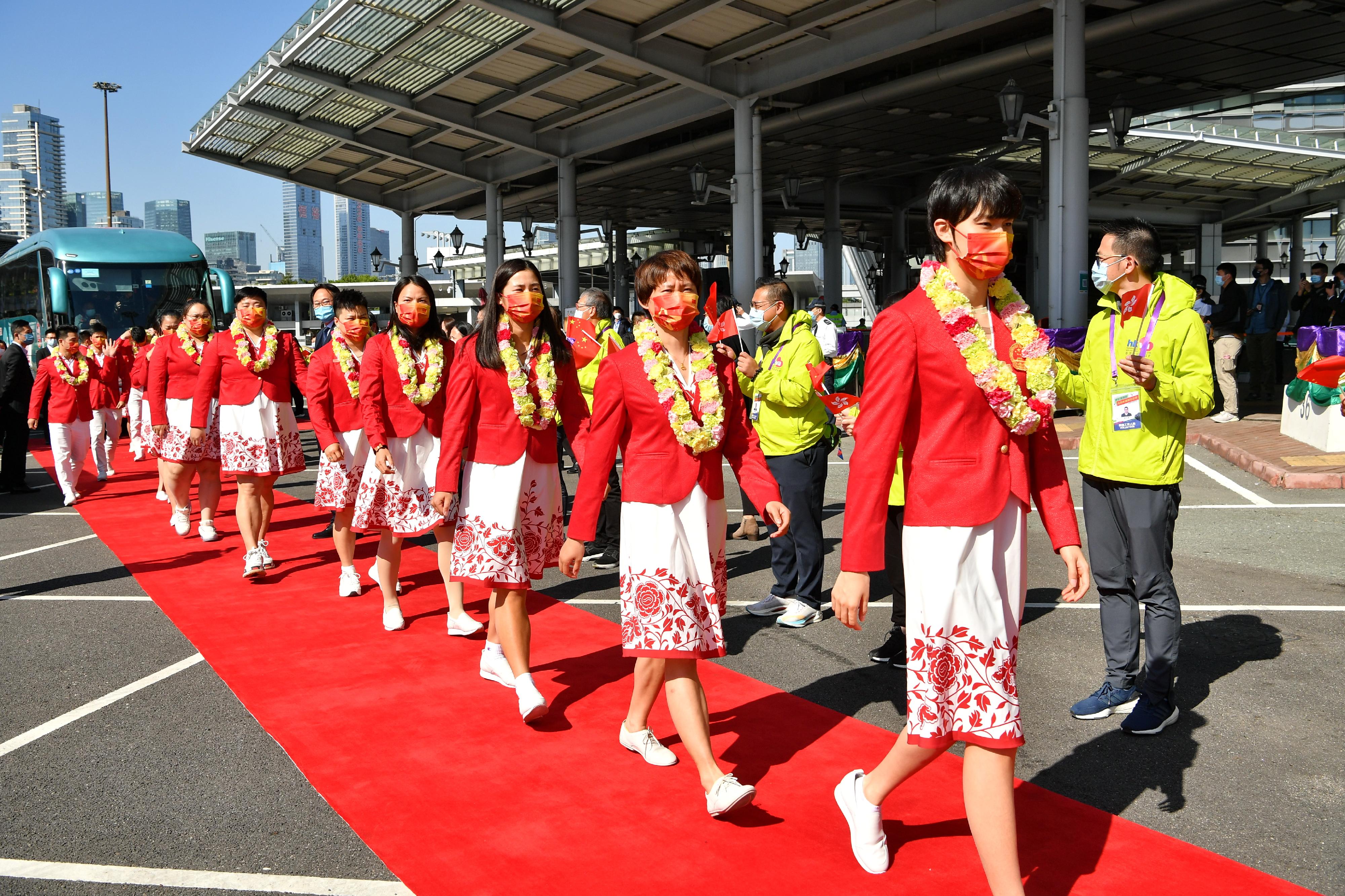 東京2020奧運會內地奧運健兒代表團今日（十二月三日）抵港，展開為期三日的訪問活動。