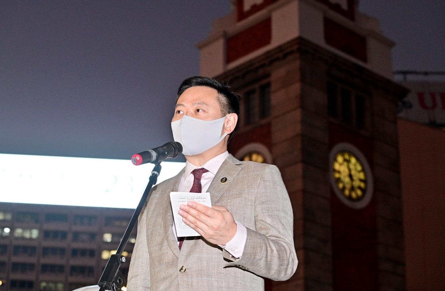 民政事务局局长徐英伟今日（十二月九日）在「百载钟鸣──前九广铁路钟楼铜钟钟声启动典礼」致辞。
