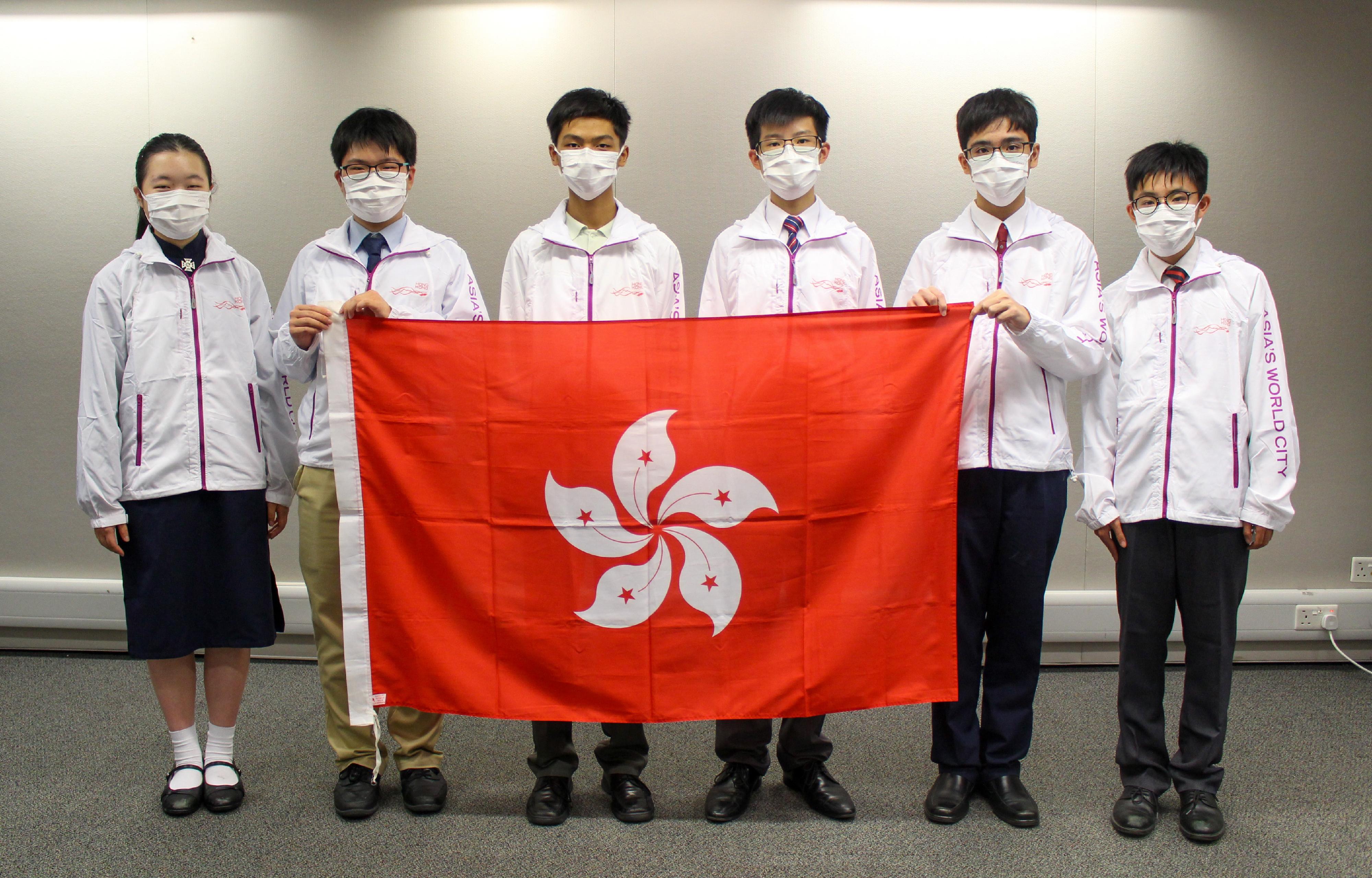 Six students representing Hong Kong achieved remarkable results in the 18th International Junior Science Olympiad, which was held online. They are (from left) Suen Ming-to, Kyan Cheung, Wong Chun-lam, Mai Tai-sheuk, Ng Shuk-hei and Choi Ho-long.