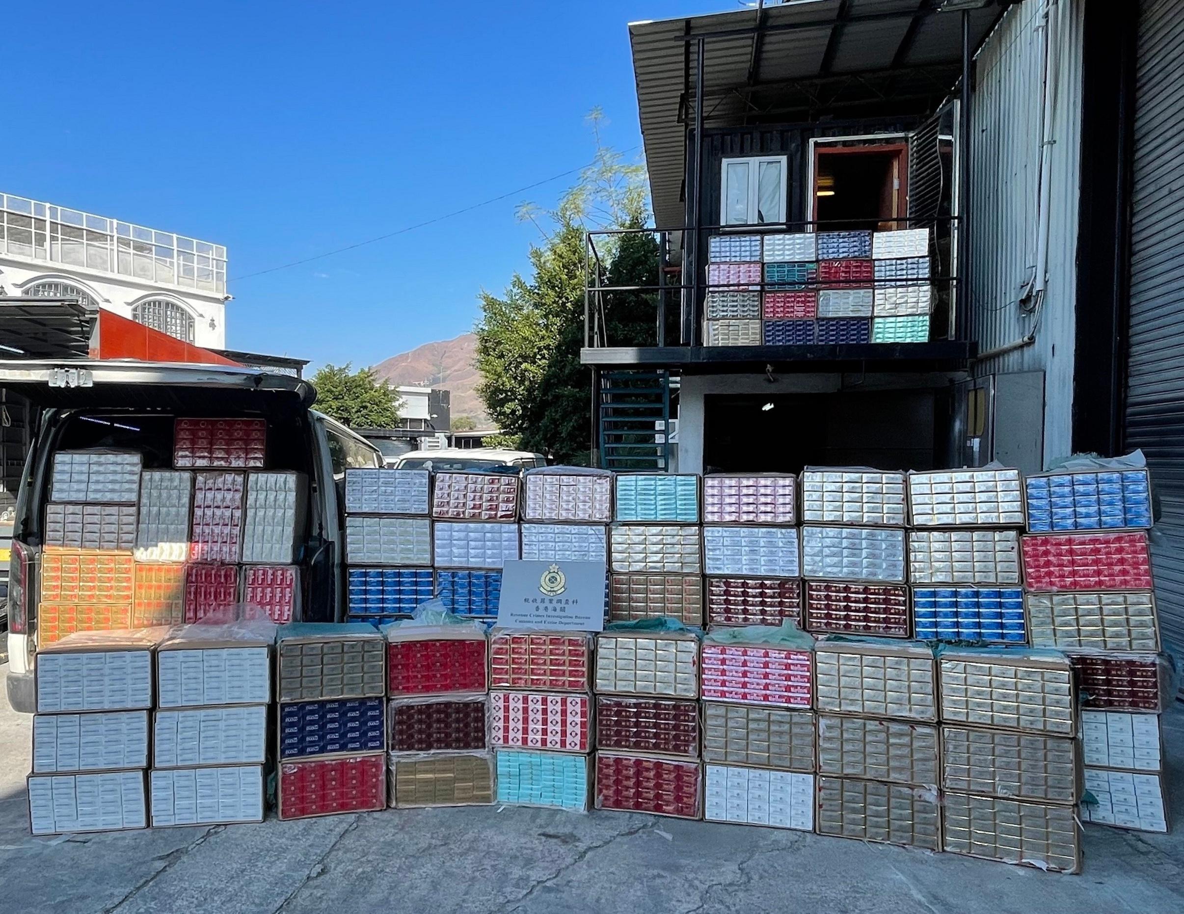 Hong Kong Customs today (January 4) raided a suspected illicit cigarette storage in Yuen Long and seized about 1.75 million suspected illicit cigarettes with an estimated market value of about $4.8 million and a duty potential of about $3.3 million. Photo shows the suspected illicit cigarettes seized.