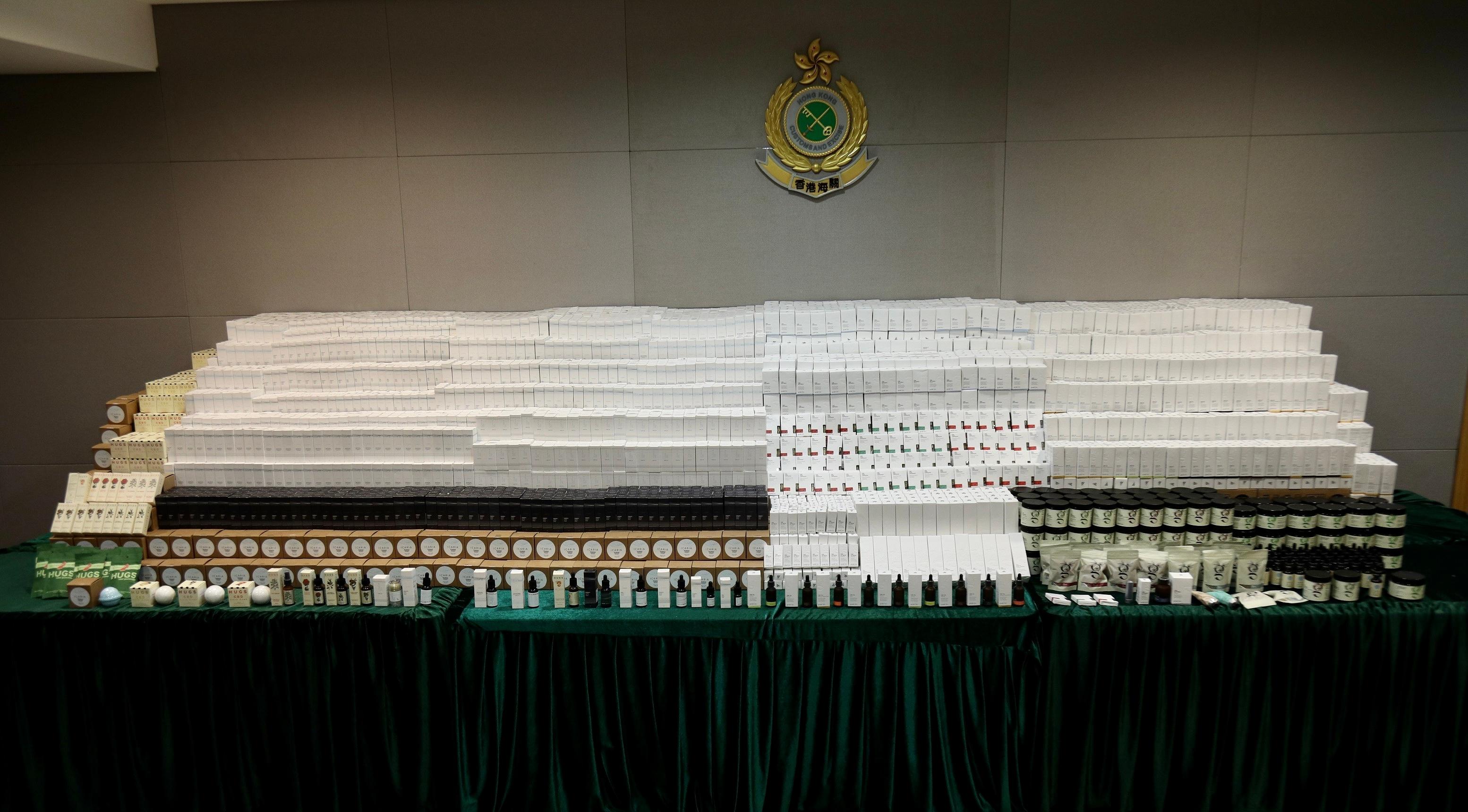 香港海關檢獲約一千四百六十萬元懷疑含有四氫大麻酚的大麻二酚產品