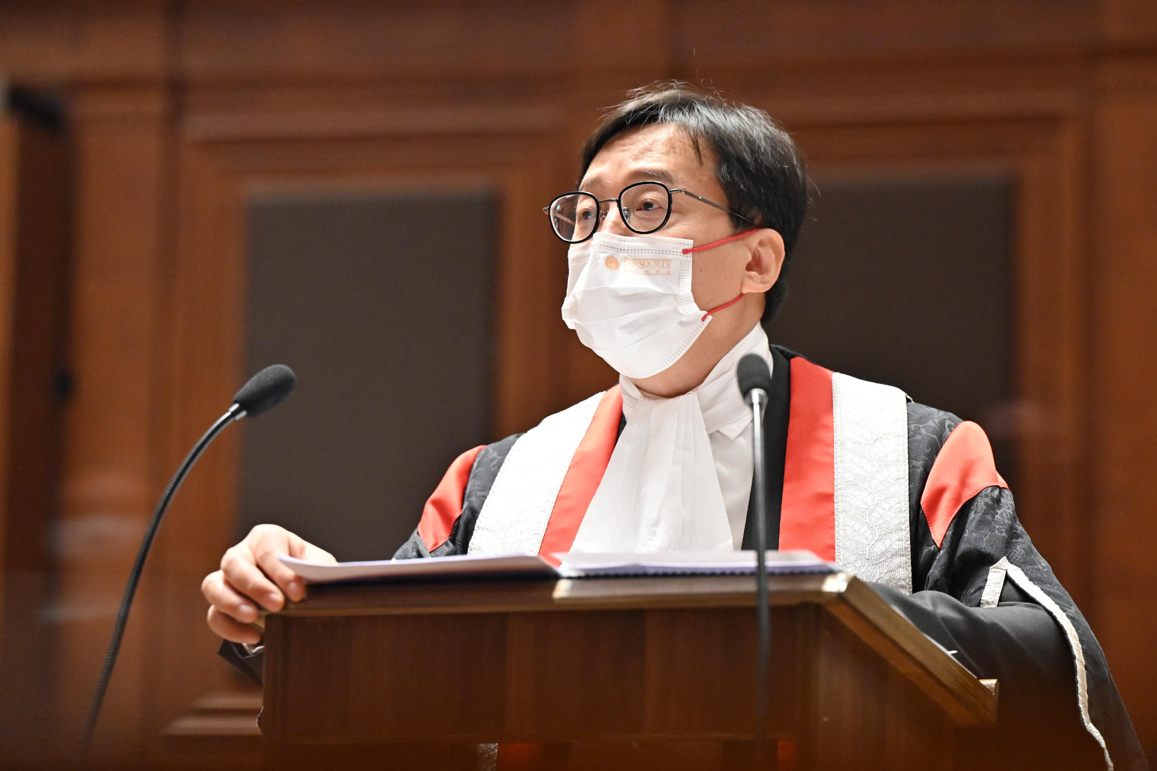 香港律师会会长陈泽铭今日（一月二十四日）在二○二二年法律年度开启典礼上发表演辞。
