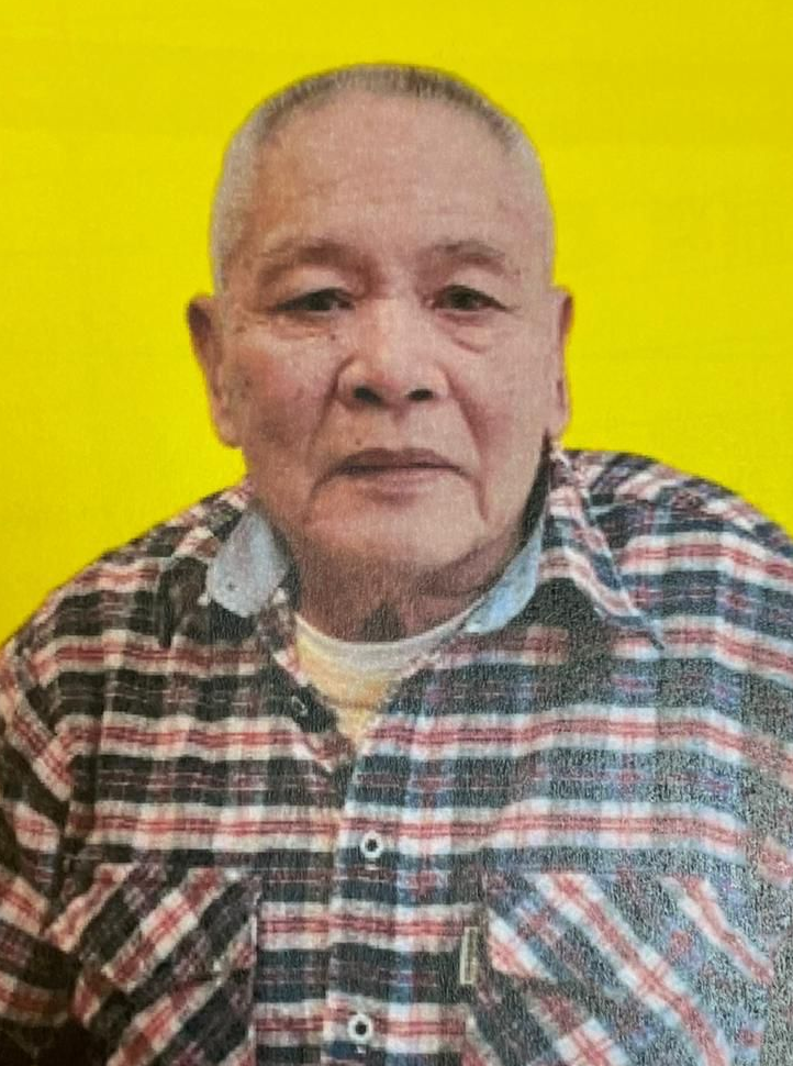 Chung Chiu-ming, aged 86, is about 1.6 metres tall, 70 kilograms in weight and of fat build. He has a round face with yellow complexion and short white hair. He was last seen wearing a red checked long-sleeved shirt, dark-colored trousers and dark-colored shoes.