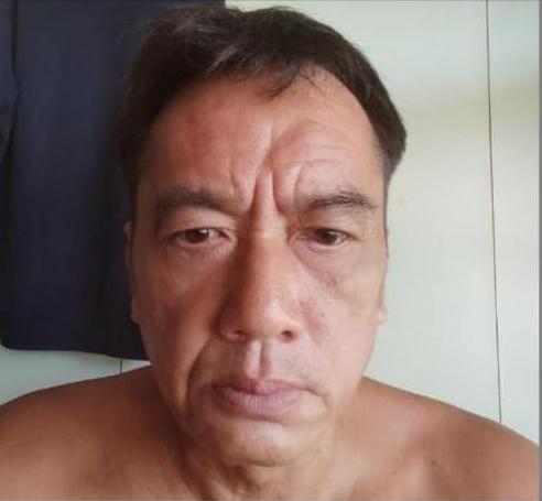 Lam Shui-hin, aged 53, is about 1.7 metres tall, 53 kilograms in weight and of medium build. He has a long face with yellow complexion and short black hair. He was last seen wearing a grey jacket, blue jeans and dark color shoes.