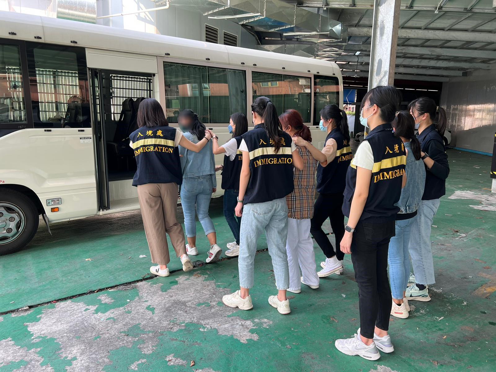 The Immigration Department mounted a series of territory-wide anti-illegal worker operations codenamed "Lightshadow" and "Twilight" on April 6 and yesterday (April 7). Photo shows suspected illegal workers arrested during the operations.
