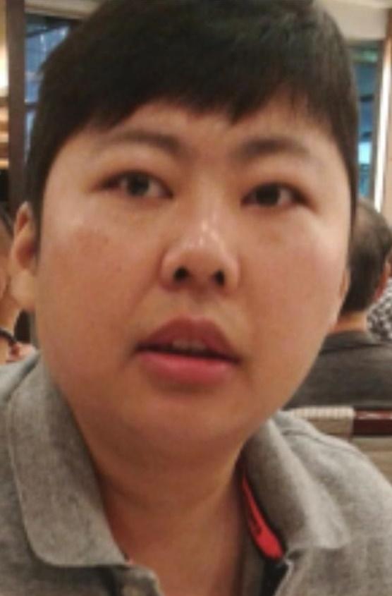 Mau Chi-tung, aged 38, is about 1.65 metres tall, 72 kilograms in weight and of fat build. He has a round face with yellow complexion and short straight black hair. He was last seen wearing a pair of sunglasses, a grey shirt, dark blue trousers and dark grey sports shoes.