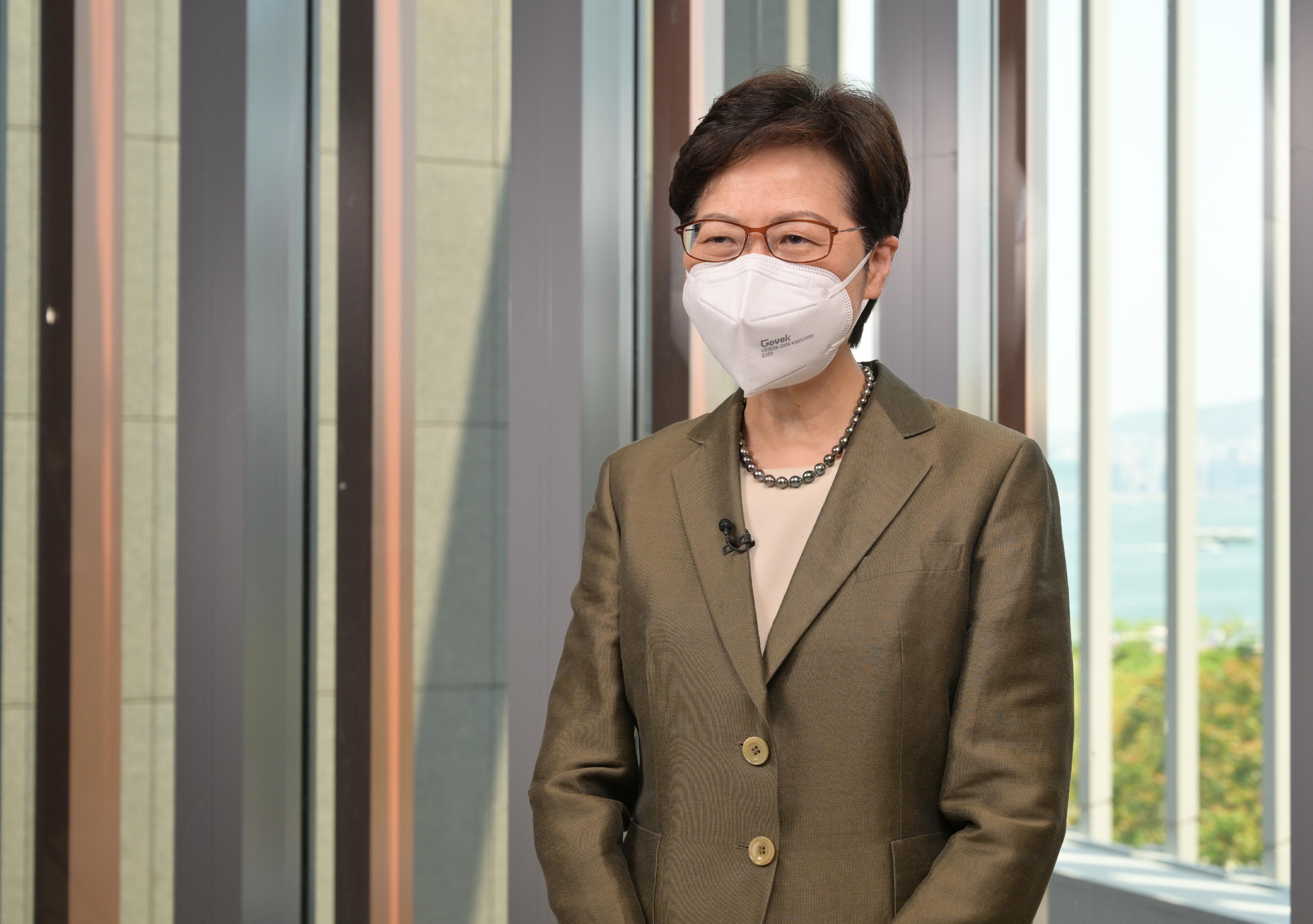行政長官林鄭月娥今日（四月二十七日）在「香港智營設計‧閃躍大灣區2022」啟動儀式通過視像致辭。