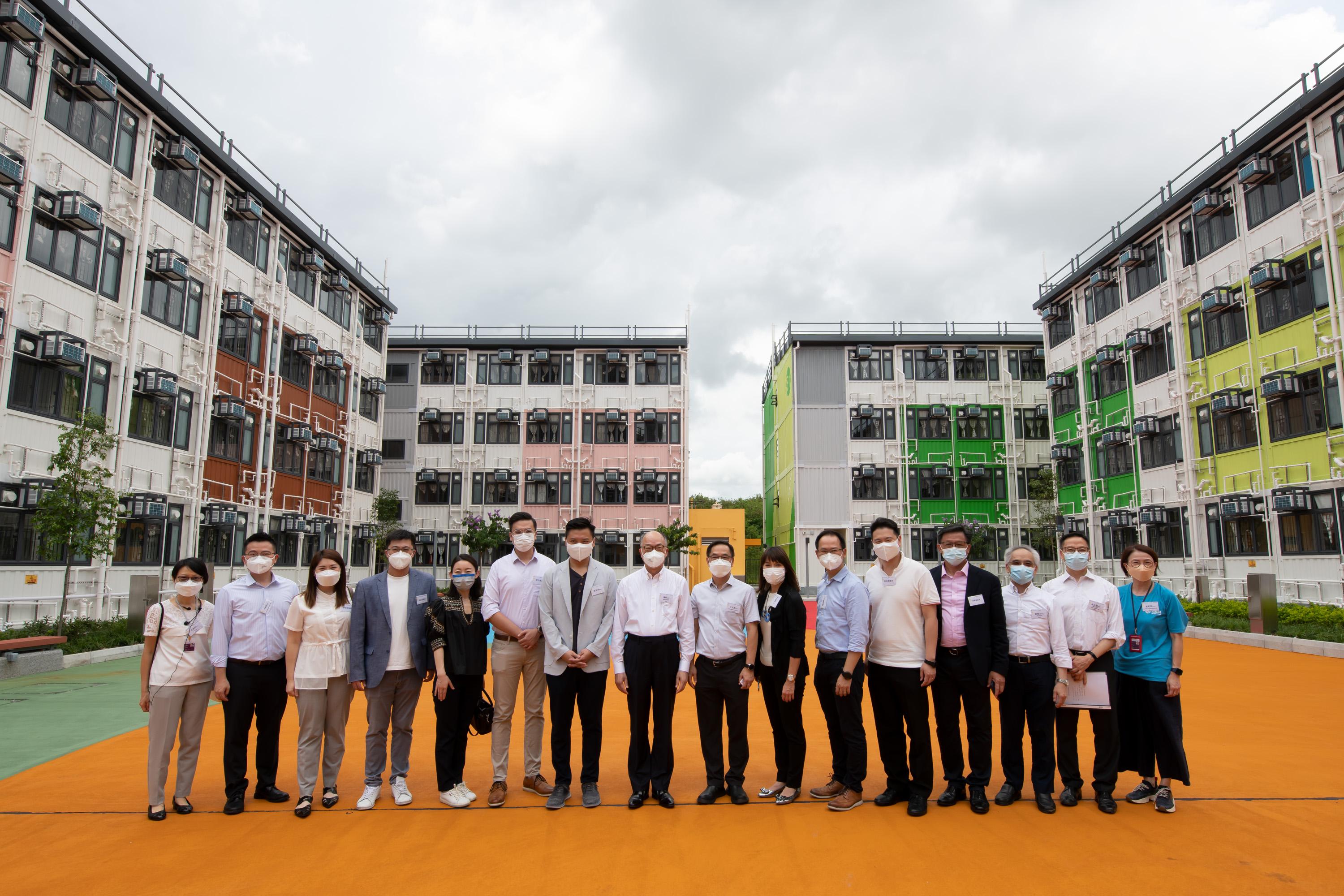 The Legislative Council (LegCo) Subcommittee on Issues Relating to the Improvement of Living Conditions of the Grass-roots Tenants visits two transitional housing projects in Yuen Long today (June 6).  Photo shows that LegCo Members visiting the United Court in Tung Tau in Yuen Long.
