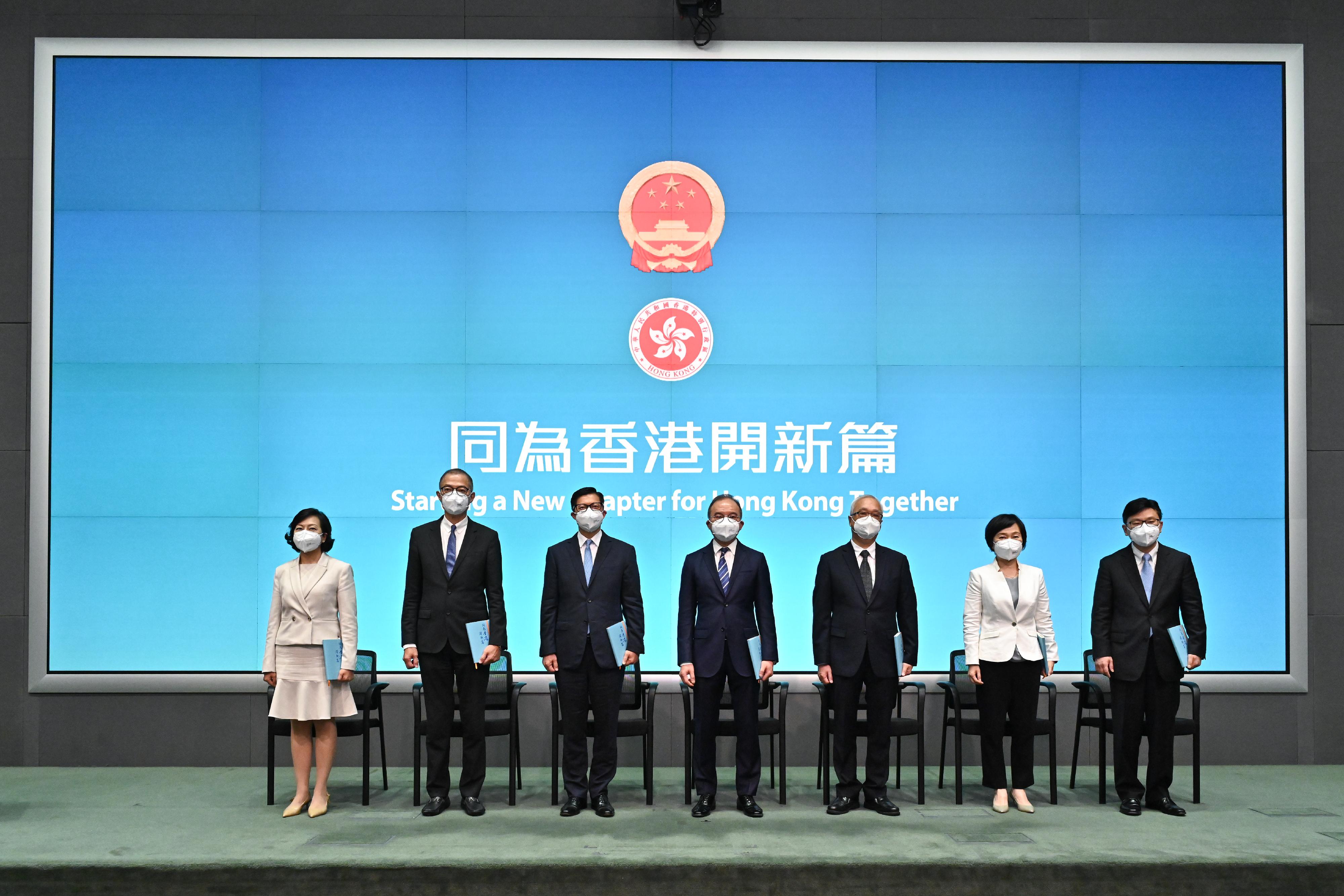 Principal Officials of the sixth-term of the Hong Kong Special Administrative Region Government (from left), the Secretary for Home and Youth Affairs (designate), Ms Alice Mak; the Secretary for Health (designate), Professor Lo Chung-mau; the Secretary for Security (designate), Mr Tang Ping-keung; the Secretary for Constitutional and Mainland Affairs (designate), Mr Erick Tsang Kwok-wai; the Secretary for Environment and Ecology (designate), Mr Tse Chin-wan; the Secretary for Education (designate), Dr Choi Yuk-lin; and the Secretary for Labour and Welfare (designate), Mr Chris Sun, meet the media today (June 19).
