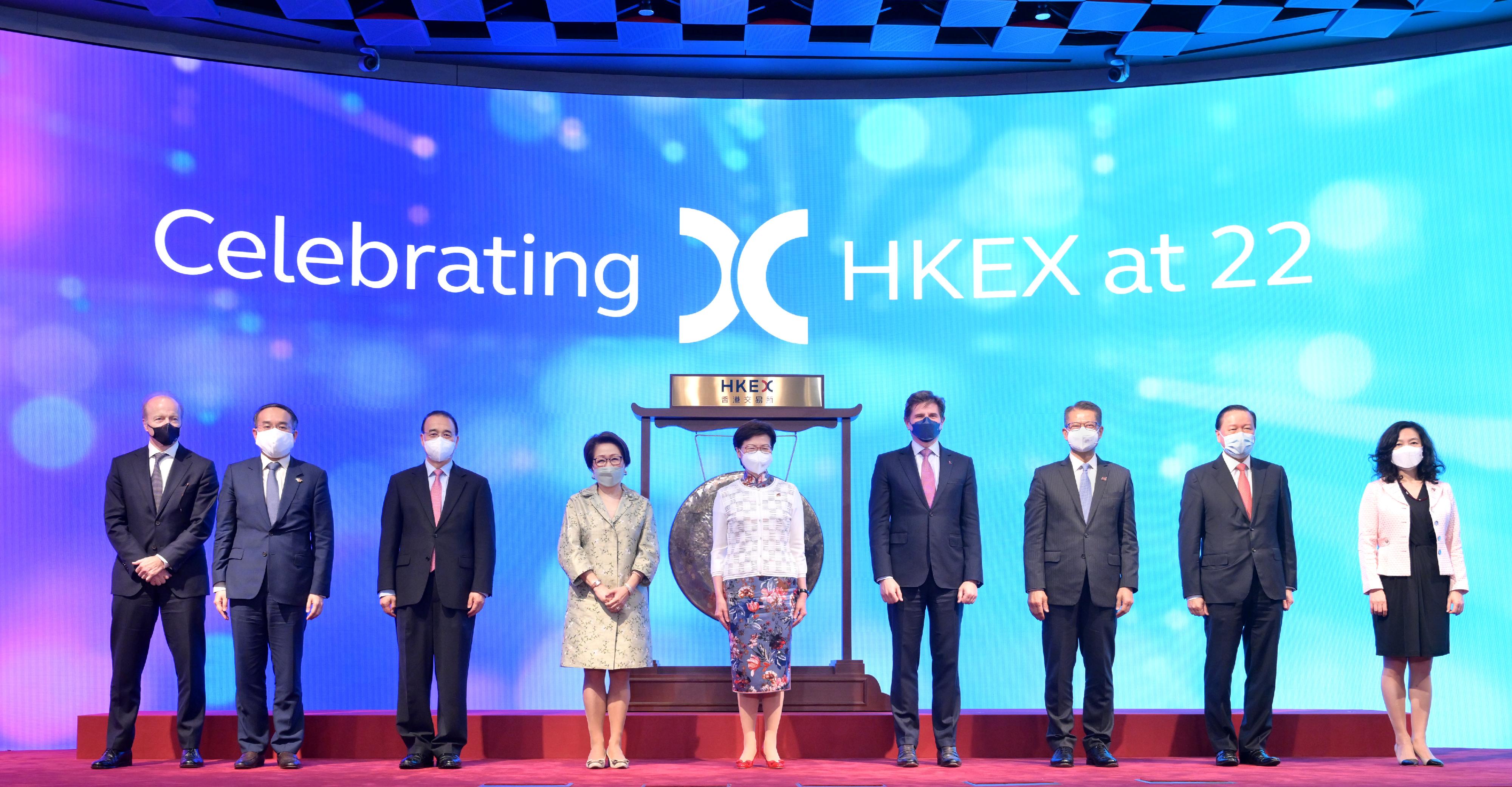 The Chief Executive, Mrs Carrie Lam, attended the Hong Kong Exchanges and Clearing Limited (HKEX) 22nd Anniversary Celebrations today (June 21). Photo shows (from left) the Chief Executive Officer of the Securities and Futures Commission, Mr Ashley Alder; the Secretary for Financial Services and the Treasury, Mr Christopher Hui; the Commissioner of the Ministry of Foreign Affairs of the People's Republic of China in the Hong Kong Special Administrative Region, Mr Liu Guangyuan; the Chairman of the HKEX, Mrs Laura Cha; Mrs Lam; the Chief Executive Officer of the HKEX, Mr Nicolas Aguzin; the Financial Secretary, Mr Paul Chan; the Chairman of the Securities and Futures Commission, Mr Tim Lui; and the Permanent Secretary for Financial Services and the Treasury (Financial Services), Ms Salina Yan, at the ceremony.
