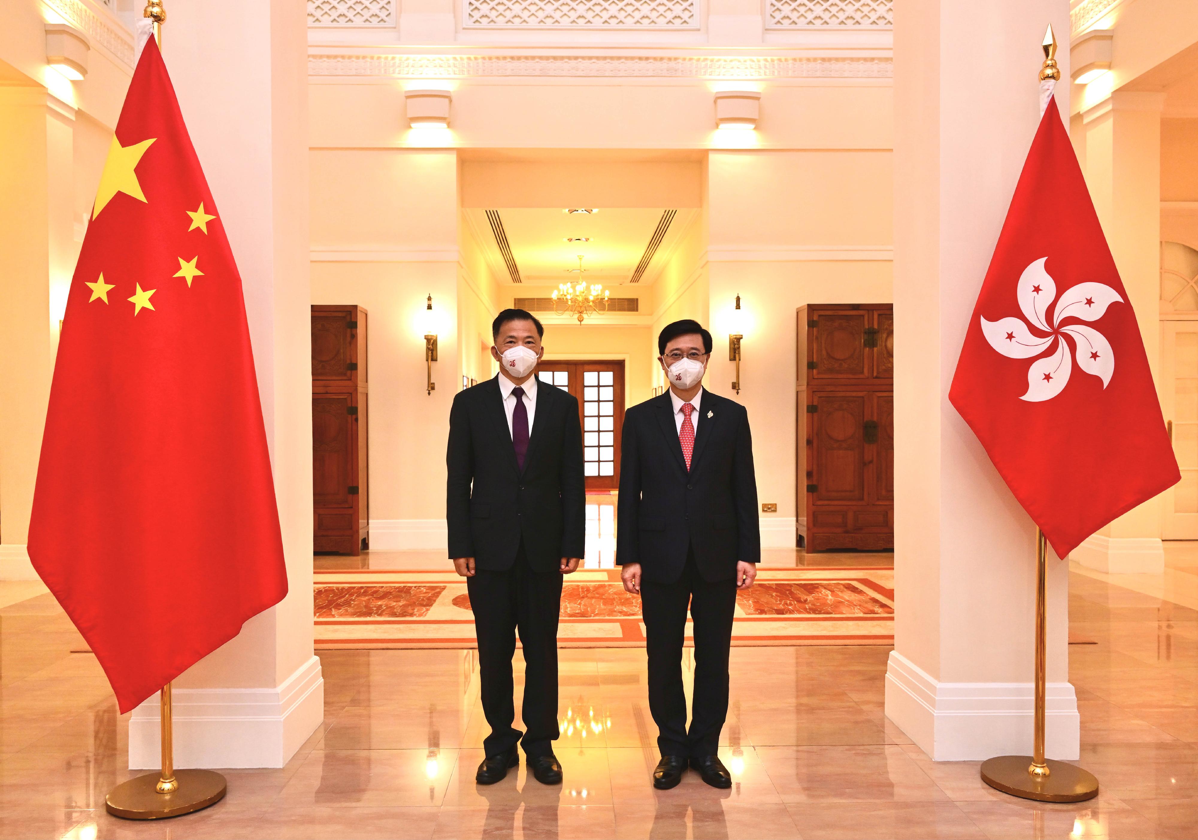 The Chief Executive, Mr John Lee, met with the Vice Minister of the Publicity Department of the Communist Party of China Central Committee and President and Editor-in-Chief of China Media Group, Mr Shen Haixiong, at Government House today (July 1). Photo shows Mr Lee (right) and Mr Shen (left).
