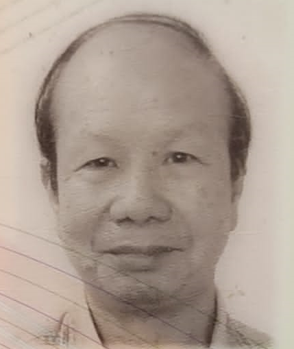 Chung Kun-chee, aged 84, is about 1.5 metres tall, 44 kilograms in weight and of medium build. He has a round face with yellow complexion and short greyish white hair. He was last seen wearing a yellow and white short-sleeved shirt, black jacket, grey and black trousers and black sneakers. 