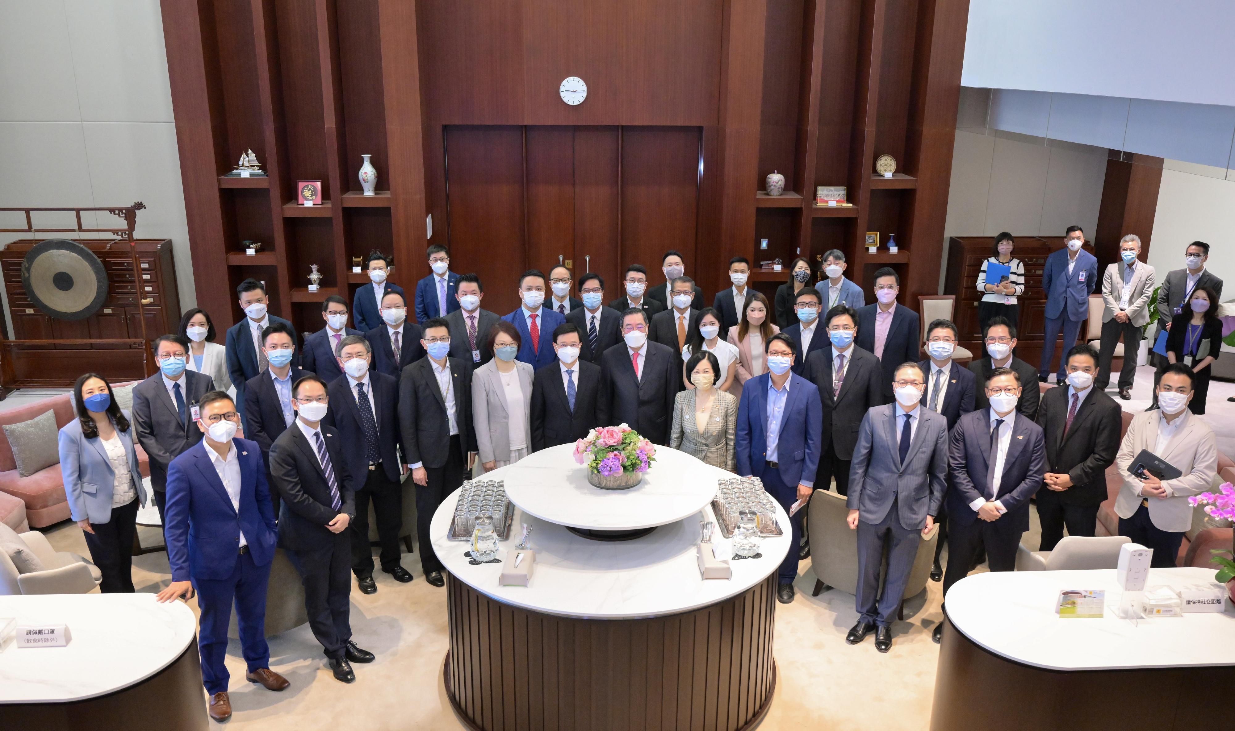 The Chief Executive, Mr John Lee, attended the Ante Chamber exchange session at the Legislative Council (LegCo) today (July 13). Photo shows Mr Lee (front row, sixth right); the President of the LegCo, Mr Andrew Leung (front row, fifth right); and LegCo Members before the meeting. 