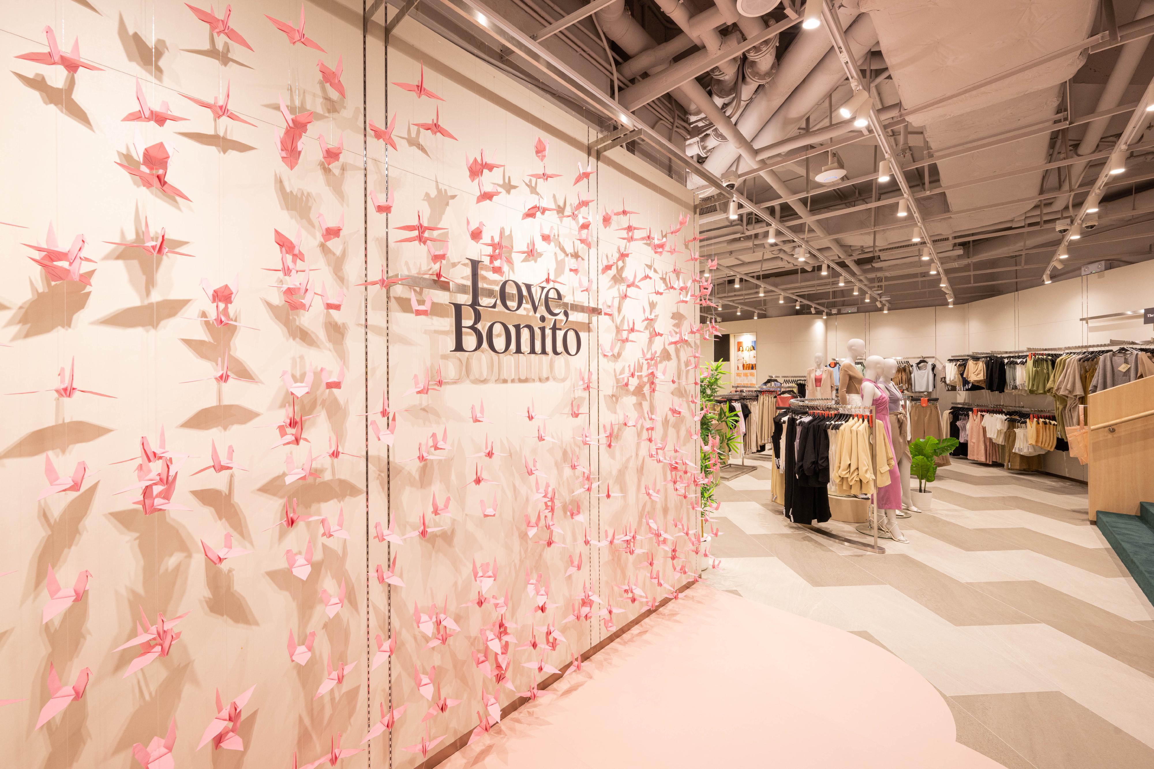 Southeast Asia's leading womenswear brand, Love, Bonito, officially opened its Hong Kong flagship store today (July 22). It offers Asian-centric fit and functional, yet trendy, women's clothing to customers in Hong Kong. 
