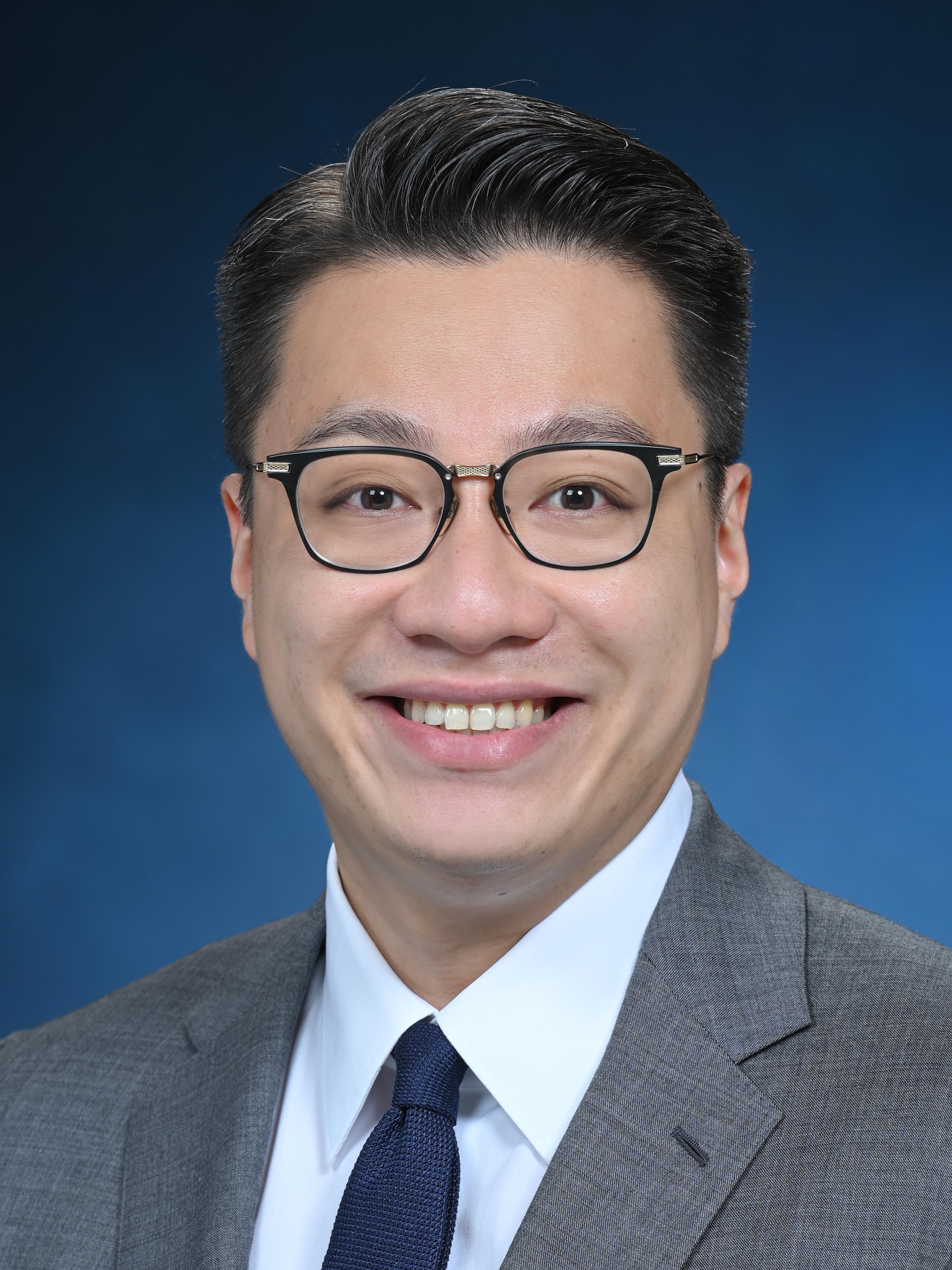 Political Assistant to the Secretary for Innovation, Technology and Industry, Dr Marcus Liu Tin-shing.