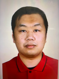 Lam Chi-yeung, aged 40, is about 1.7 metres tall, 72 kilograms in weight and of medium build. He has a round face with yellow complexion and short black hair. He was last seen wearing a grey short-sleeved T-shirt, black shorts, black sports shoes and a black bag.
