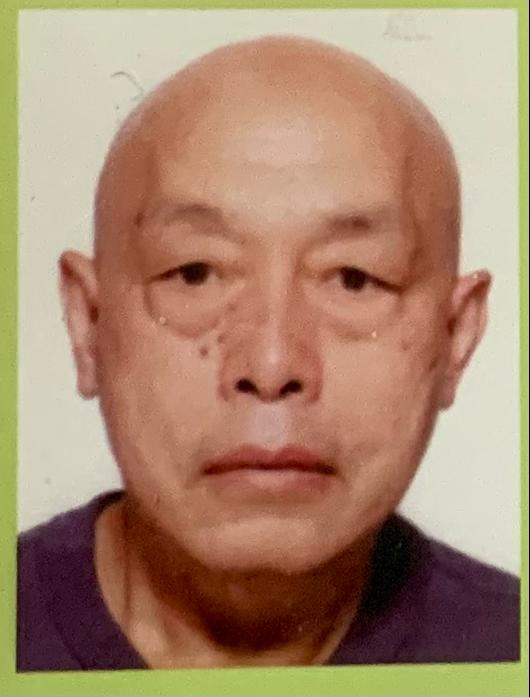 Lee Yu, aged 64, is about 1.7 metres tall, 70 kilograms in weight and of medium build. He has a round face with yellow complexion and is bald. He was last seen wearing a short sleeve T-shirt with black and white stripes, light-coloured shorts and white sports shoes.

