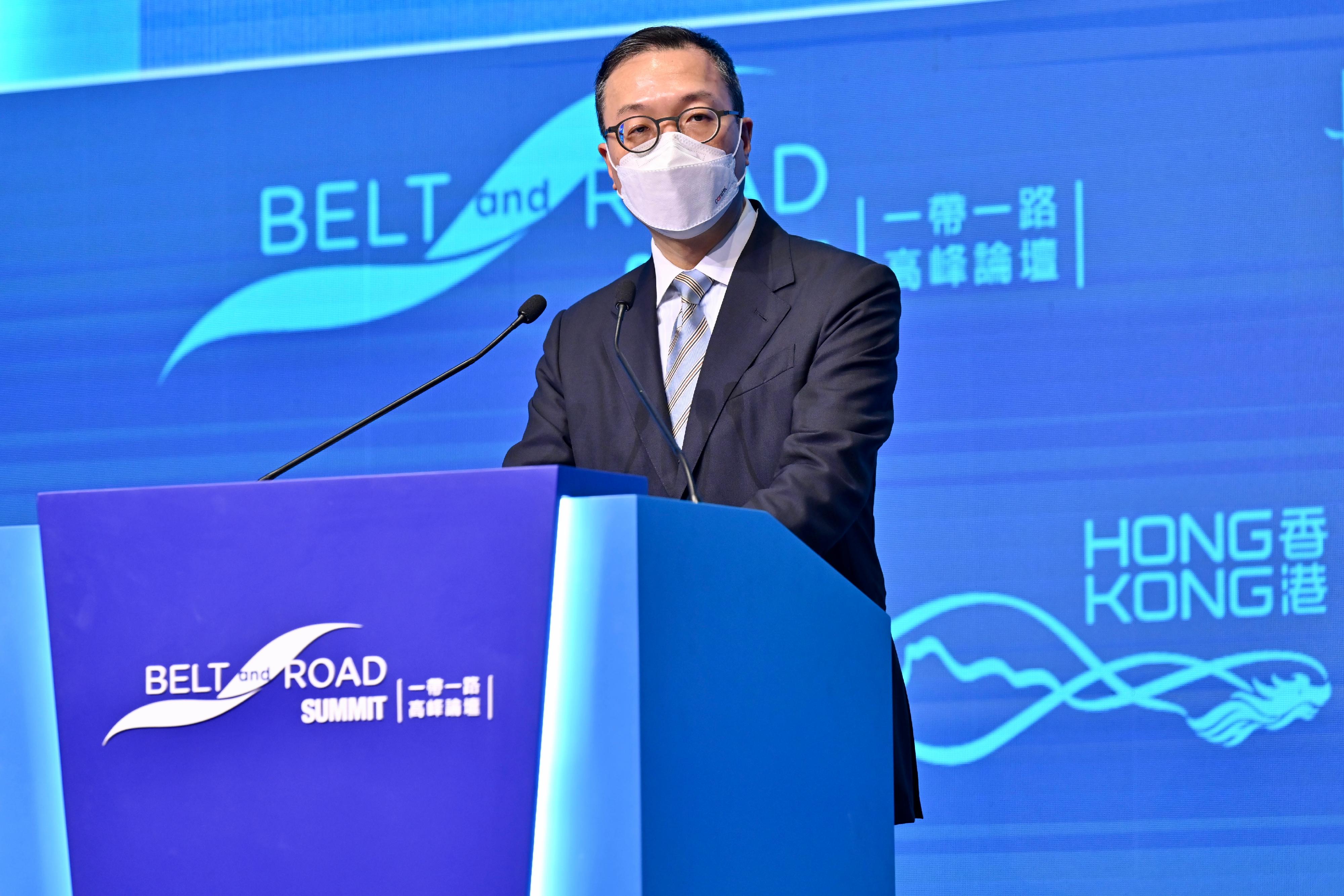 The Secretary for Justice, Mr Paul Lam, SC, delivered welcome remarks at the Belt and Road Summit's thematic breakout session titled "International Dispute Resolution: Hong Kong as a leading centre for resolving disputes along the Belt and Road" today (August 31). 
