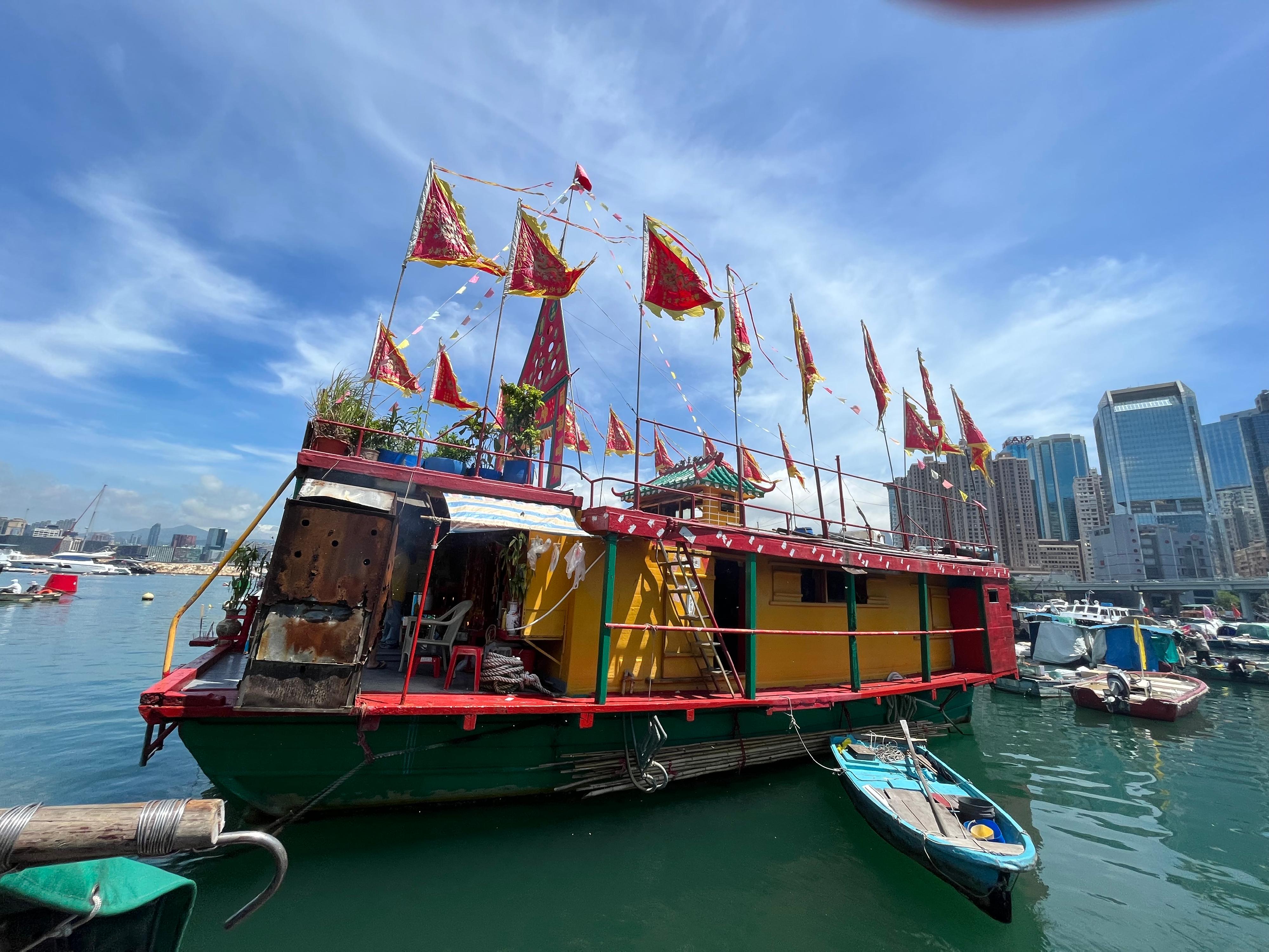 The Revitalised Typhoon Shelter Precinct at the Causeway Bay Typhoon Shelter waterfront of Victoria Park Road will be officially opened next Friday (September 9). Visitors can visit the only Triangular Island Goddess of Tin Hau Shrine of Peace, which has been standing on the waterfront for almost seven decades.