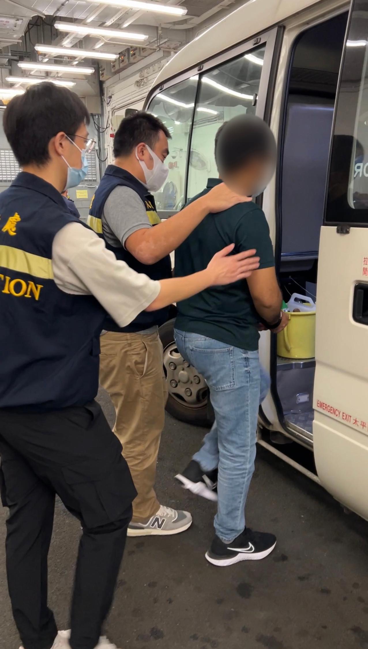 The Immigration Department (ImmD) carried out repatriation operations from September 13 to yesterday (September 20). A total of 45 unsubstantiated non-refoulement claimants were repatriated to their places of origin. Photo shows a removee being escorted by ImmD officers to depart Hong Kong.
