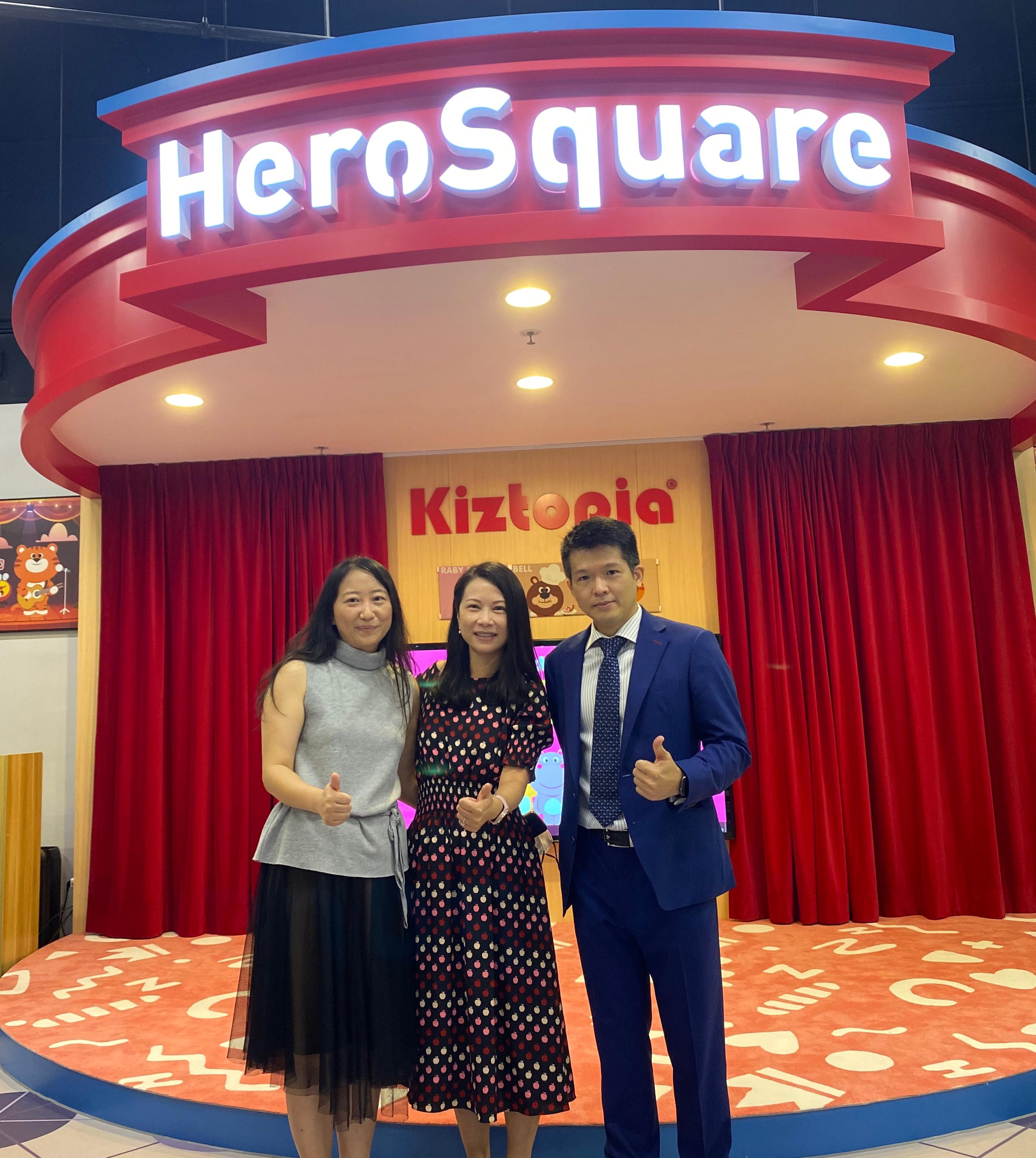 Singapore's mega indoor theme park operator Kiztopia officially opened its first overseas outlet in Hong Kong today (September 30). Photo shows (from left) Founder and CEO of Kiztopia Ms Heidi Tian; the Head of Tourism & Hospitality at Invest Hong Kong, Ms Sindy Wong; and the Director of Kiztopia, Mr Ricky Ng, at the opening. 