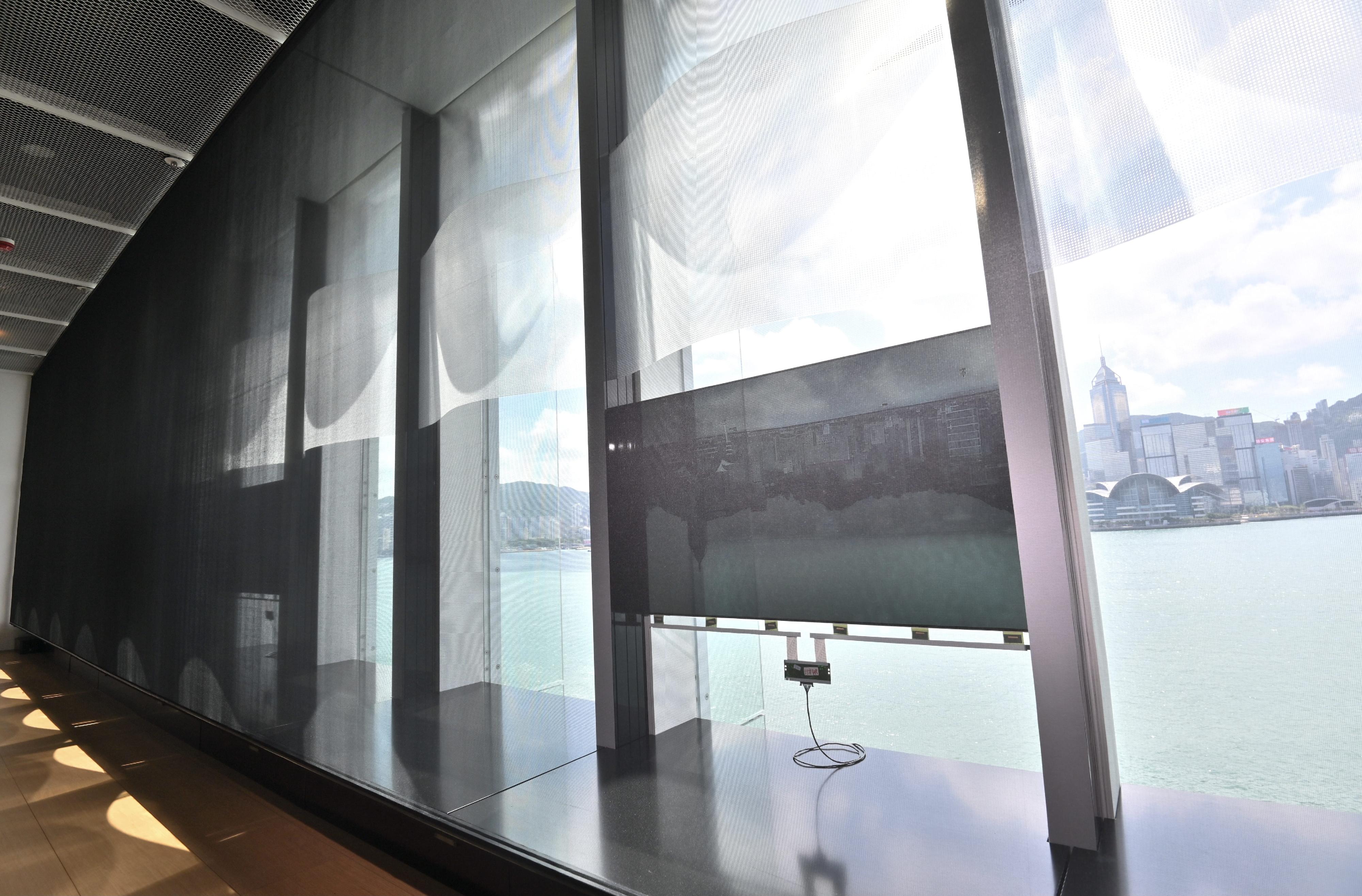 香港艺术馆邀请国际知名艺术家郑重宾创作场域特定装置作品《万年景》，明日（十月七日）起在艺术馆四楼展出。