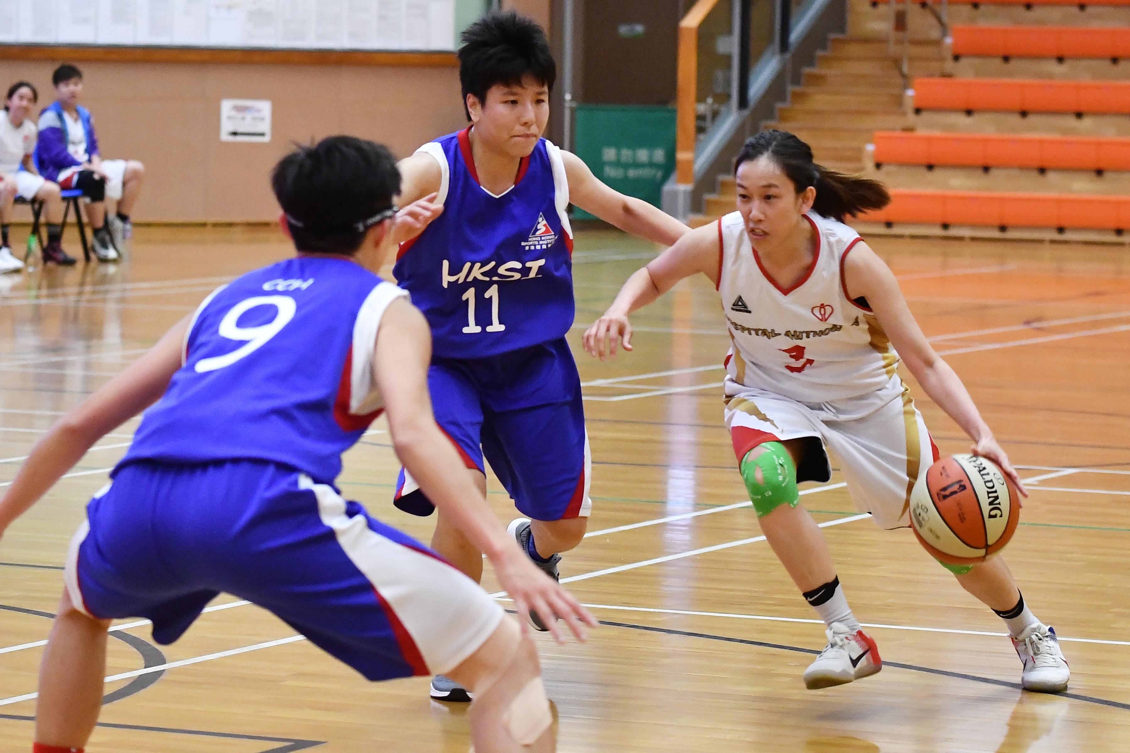The Corporate Games 2023, organised by the Leisure and Cultural Services Department, will open for enrolment from October 17. Employees of commercial and industrial organisations and the public sector are welcome to take part in the Games. Photo shows athletes participating in a basketball competition at the Corporate Games 2018.