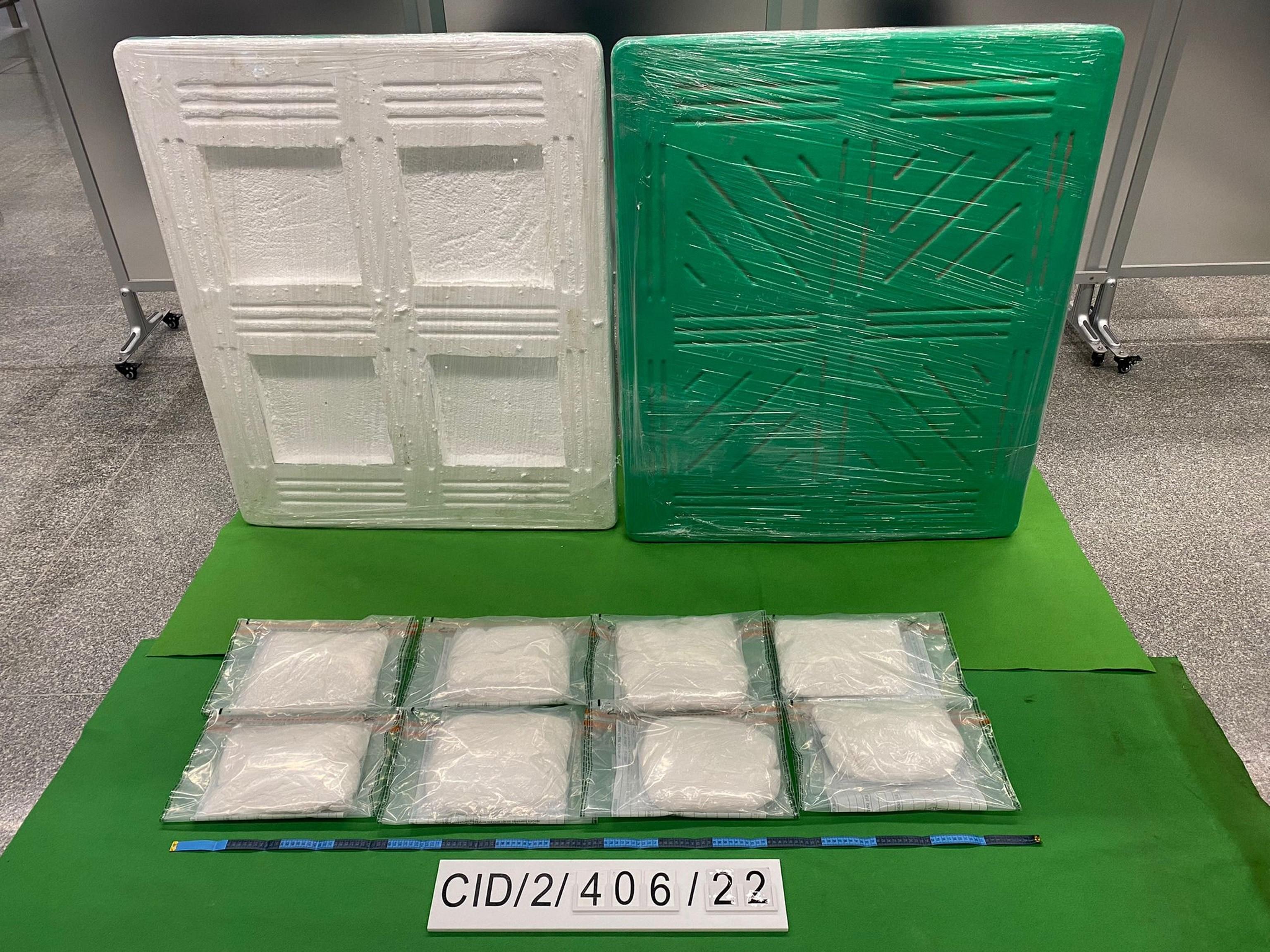 Hong Kong Customs today (October 17) seized about 11 kilograms of suspected ketamine with an estimated market value of about $6.3 million at Hong Kong International Airport. Photo shows the suspected ketamine seized and the plastic pallets used to conceal the drugs.
