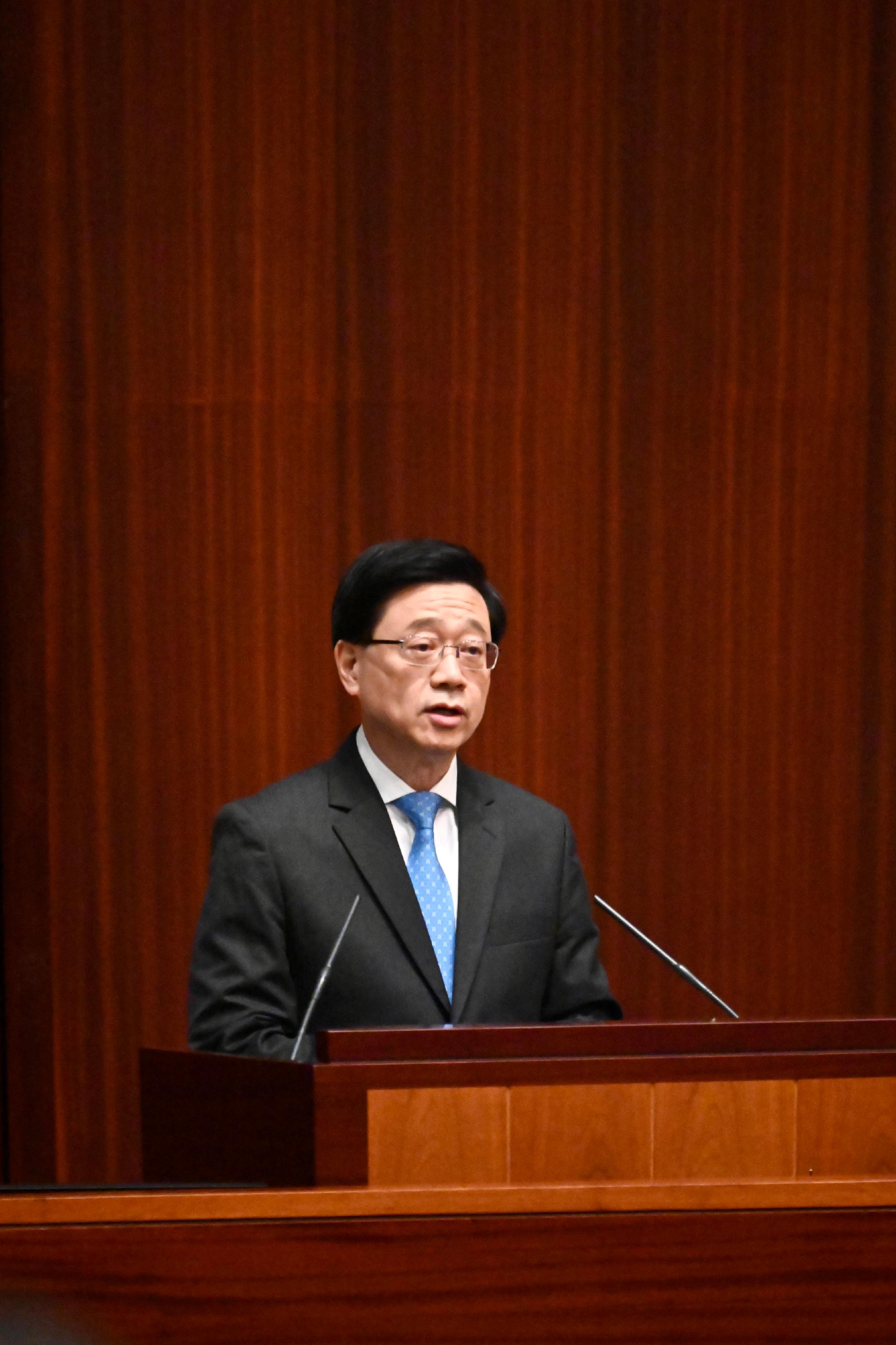 行政長官李家超今日（十月二十日）在立法會出席《行政長官2022年施政報告》答問會。