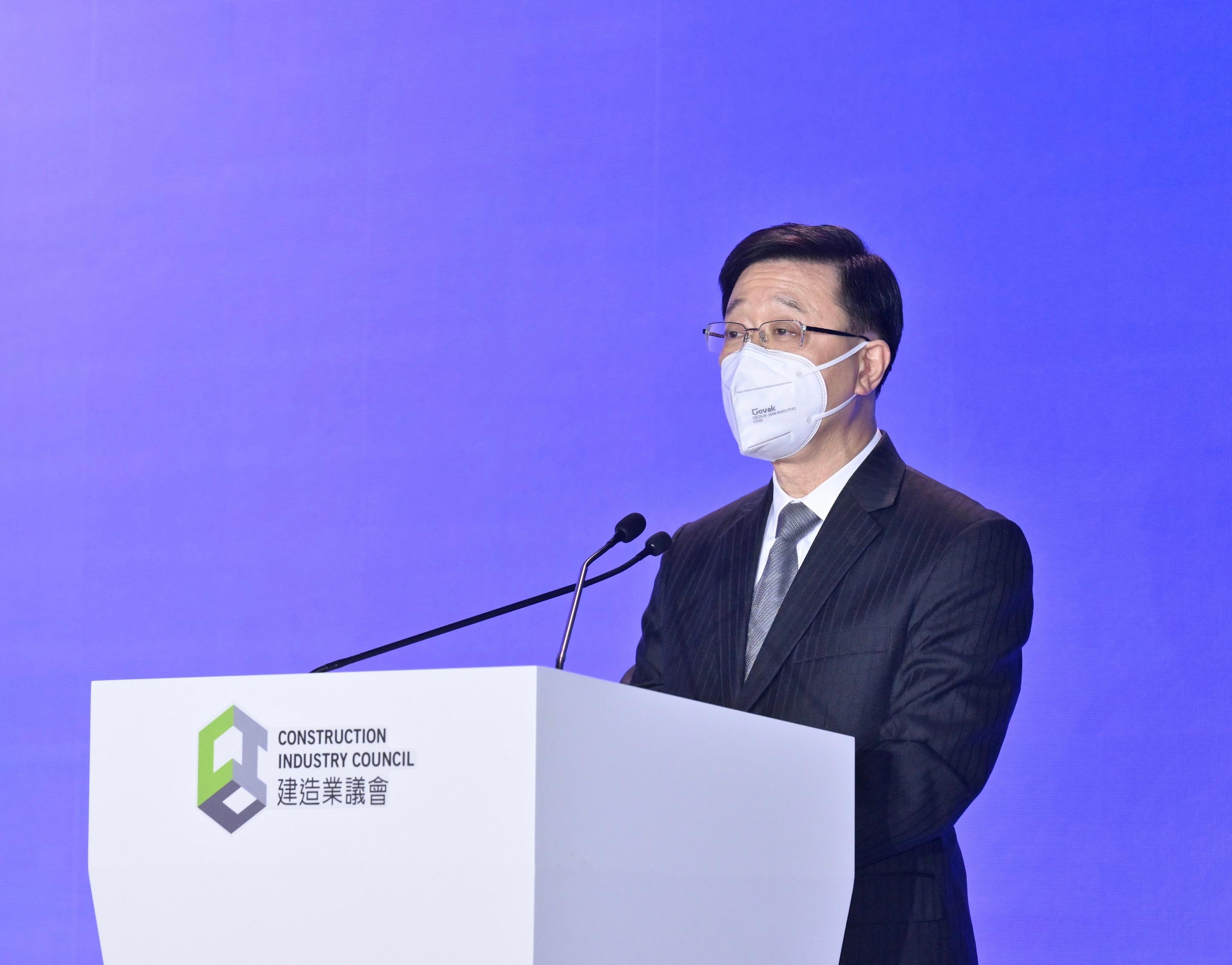 The Chief Executive, Mr John Lee, speaks at the Celebration for the 15th Anniversary of the Construction Industry Council and the Hong Kong Construction Exhibition Grand Opening Ceremony today (October 31).