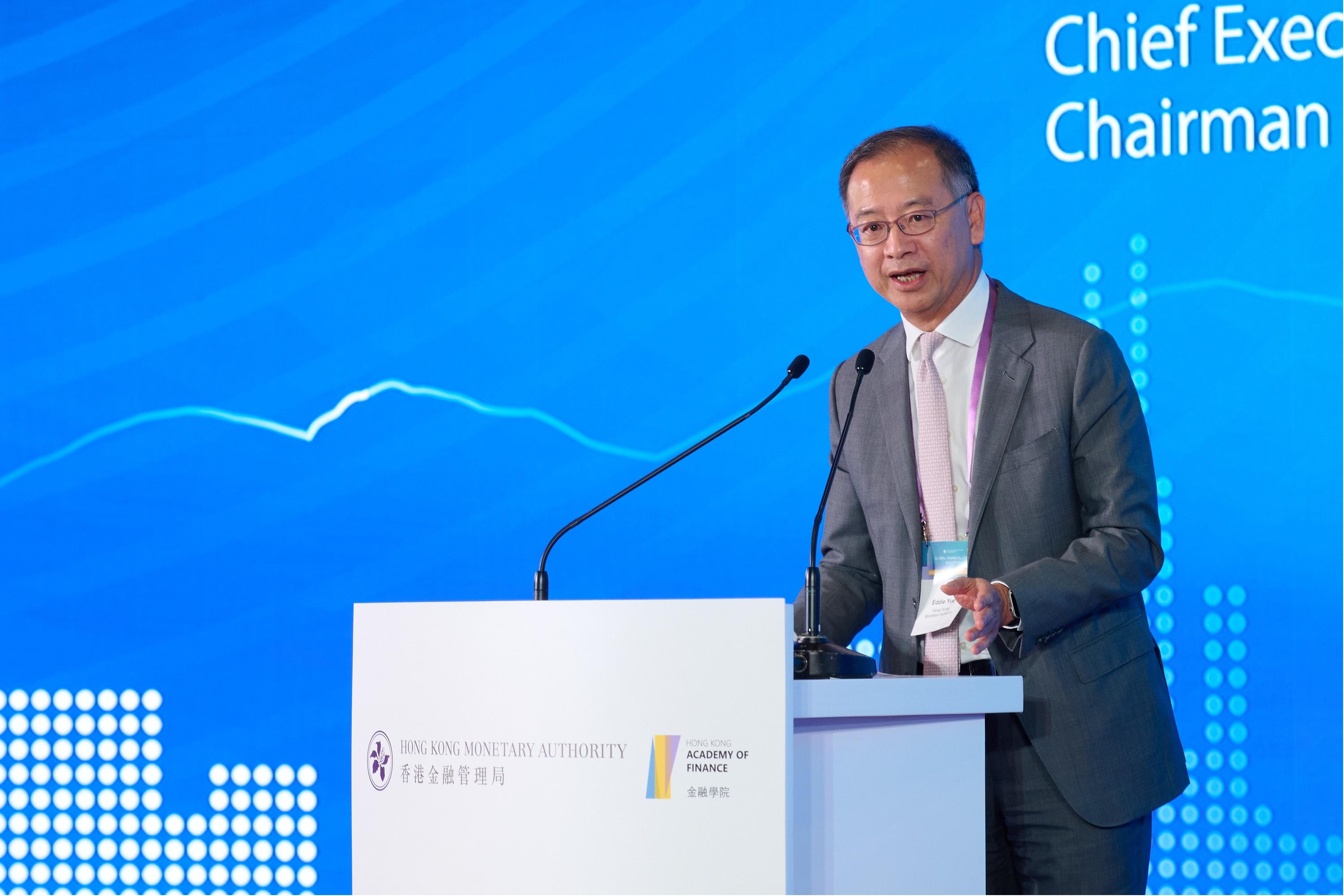 The Chief Executive of the Hong Kong Monetary Authority, Mr Eddie Yue, delivers closing remarks at the "Conversations with Global Investors" seminar of the Global Financial Leaders' Investment Summit today (November 3).


