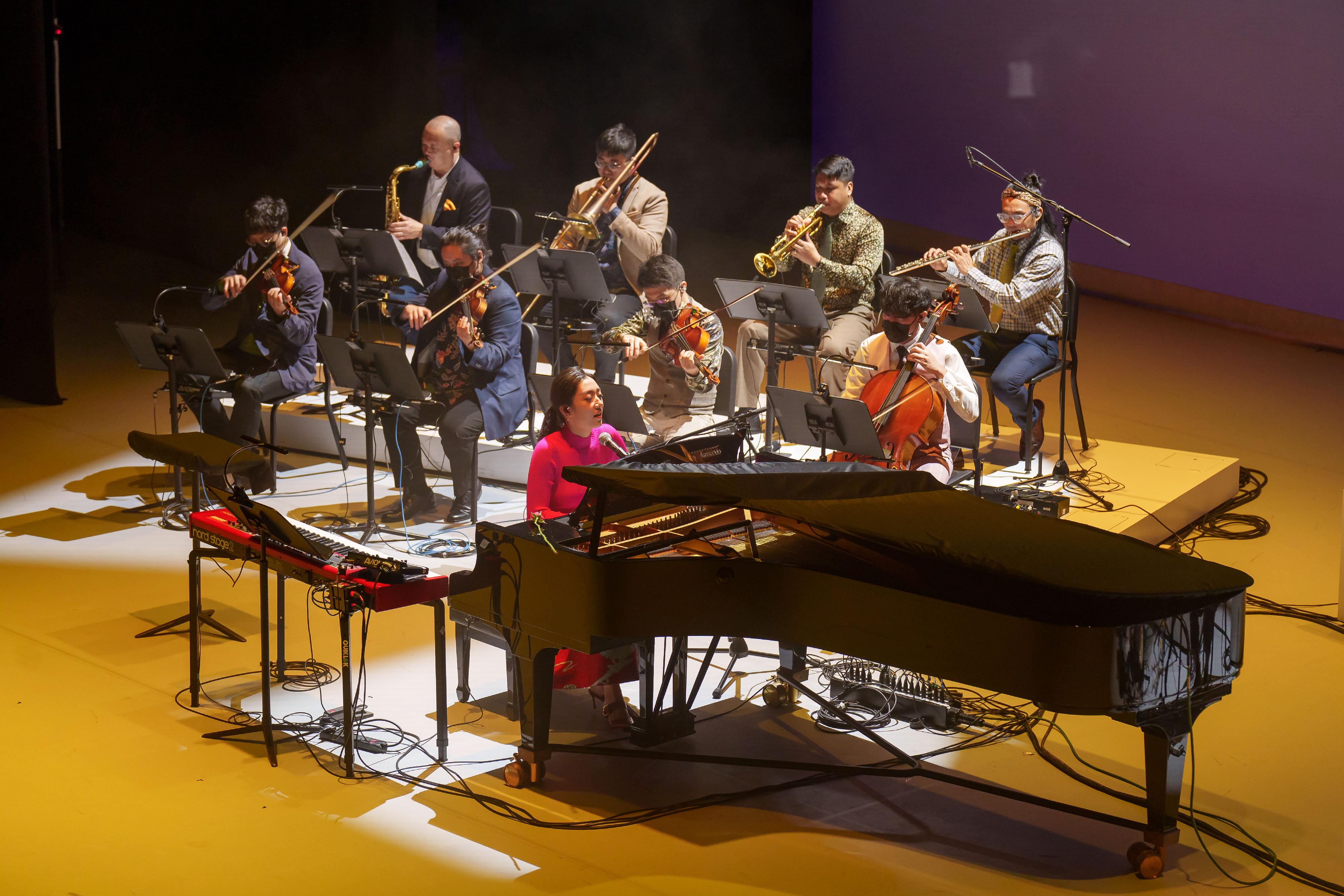 康樂及文化事務署將於十一月二十日下午在元朗劇院舉行「25．35演藝嘉年華」。一眾藝術家及表演團體將獻上多項免費演藝活動，歡迎市民參與。圖示表演團體Jazzical by Music Lab，他們將為觀眾帶來爵士風格的古典音樂演出。