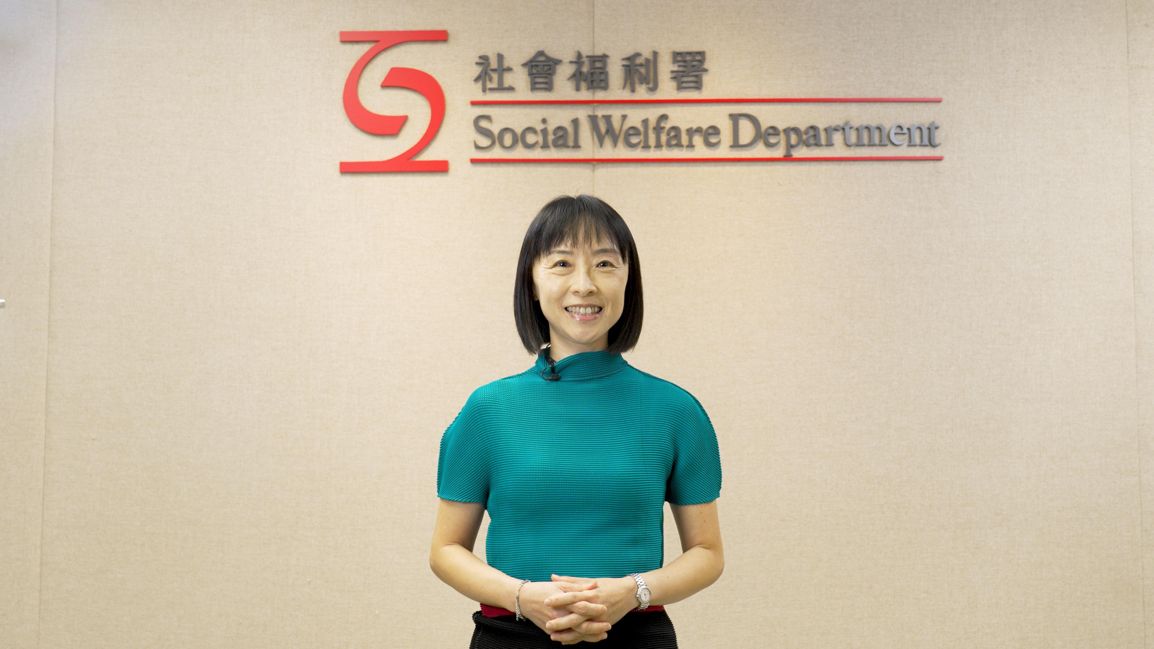 The Social Welfare Department today (November 20) held a ceremony for the 2022 Child Protection Day cum 20th Anniversary of the Publicity Campaign "Strengthening Families and Combating Violence" in online format. Photo shows the Director of Social Welfare, Miss Charmaine Lee, delivering a welcome speech at the ceremony.

