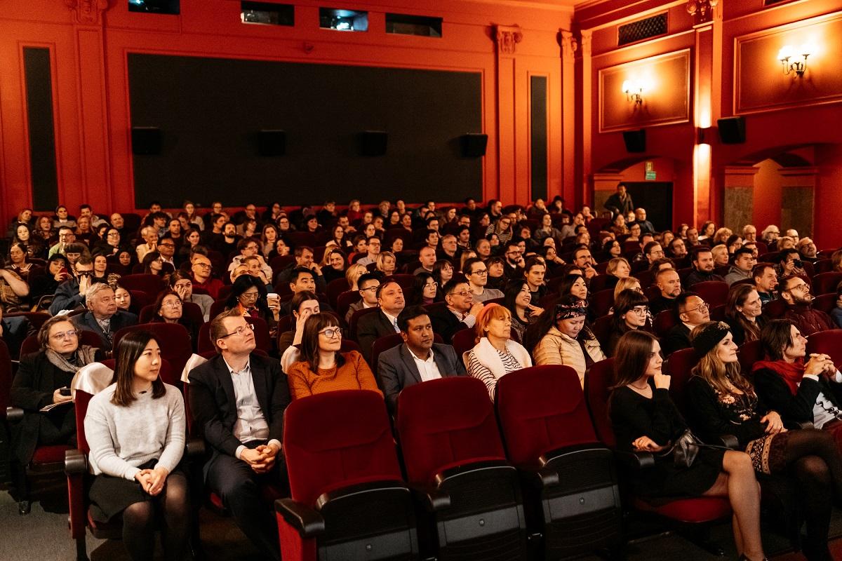 The Hong Kong Economic and Trade Office, Berlin (HKETO Berlin) hosted the opening film screening of "Hong Kong Cinema in Motion" on  November 16 (Warsaw time) as part of the 16th Five Flavours Asian Film Festival in Warsaw, taking place from November 16 to 23. Photo shows the Director of HKETO Berlin, Ms Jenny Szeto (second row, first left), attending the opening screening.