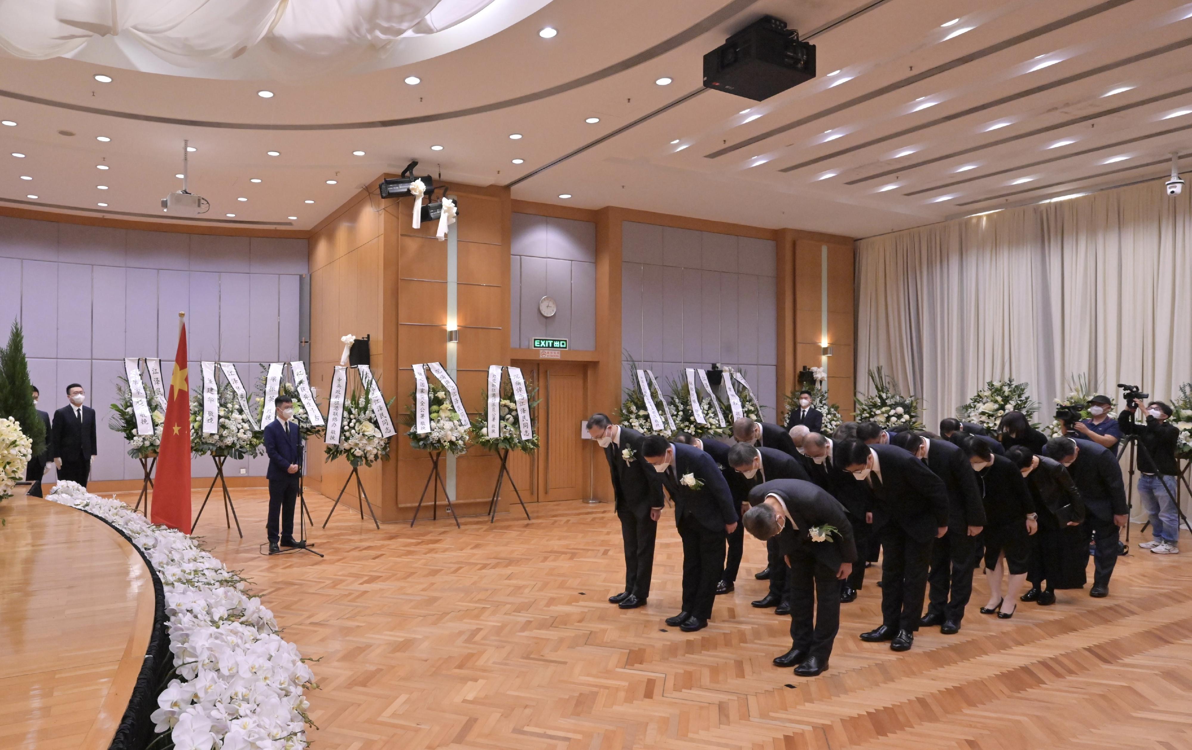 The Liaison Office of the Central People's Government in the Hong Kong Special Administrative Region (HKSAR) set up a mourning hall inside its office building for the late Former President of the People's Republic of China, Mr Jiang Zemin. Photo shows Principal Officials of the HKSAR Government paying tribute and expressing profound condolences over President Jiang's passing.