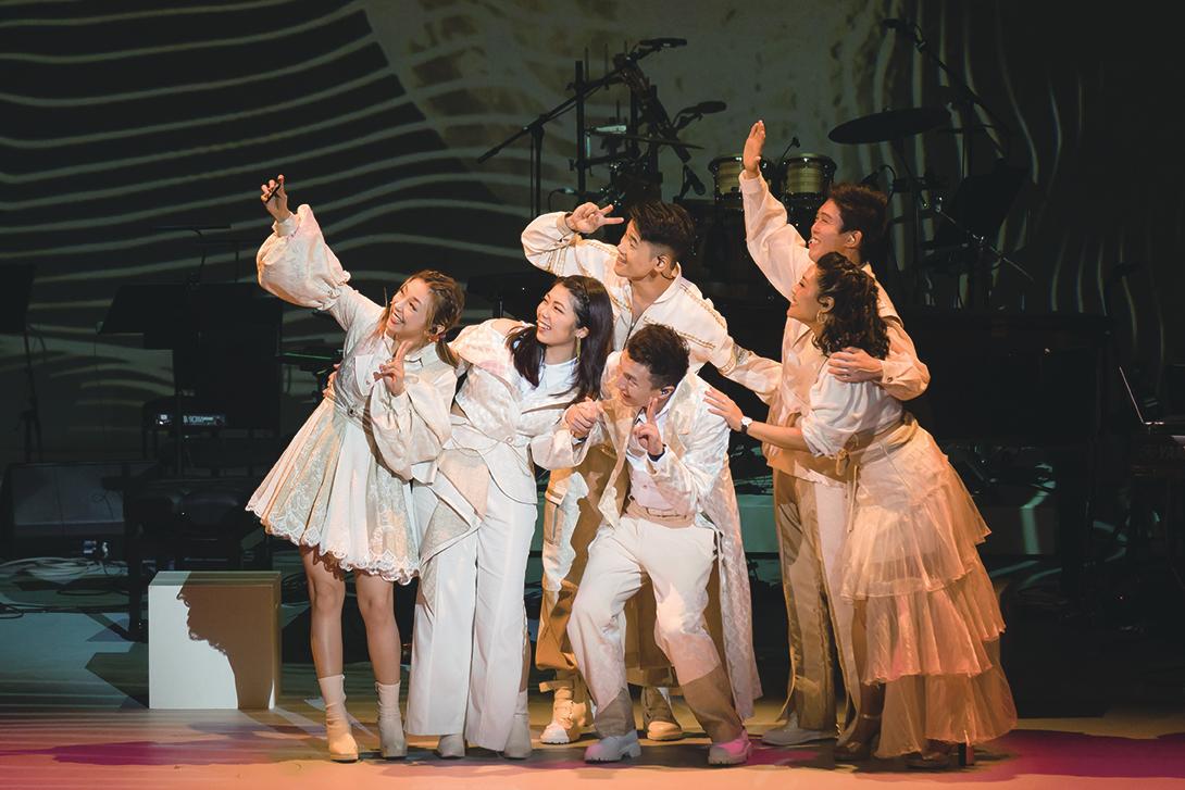 The Leisure and Cultural Services Department will hold the 25 · 35 Performing Arts Carnivals at Kwai Tsing Theatre from 2pm to 5.30pm on December 18 (Sunday). Various artists and performing groups will offer a wide range of free performing arts programmes. Photo shows performance group Actors' Family, who will perform its original musical.