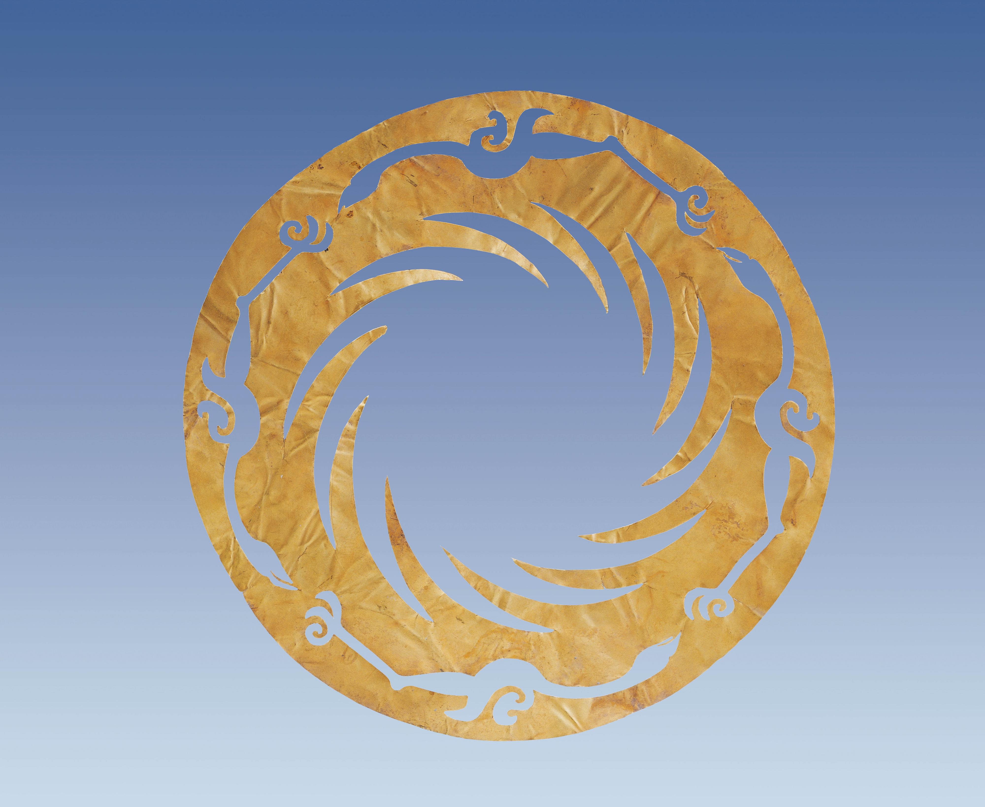香港文物探知館明日（十二月三十日）起舉辦「金沙之光──古蜀文明展」。圖示「太陽神鳥」金箔飾的複製品，其原型屬金沙遺址中最重要的國寶級文物，是展覽重點展品之一。