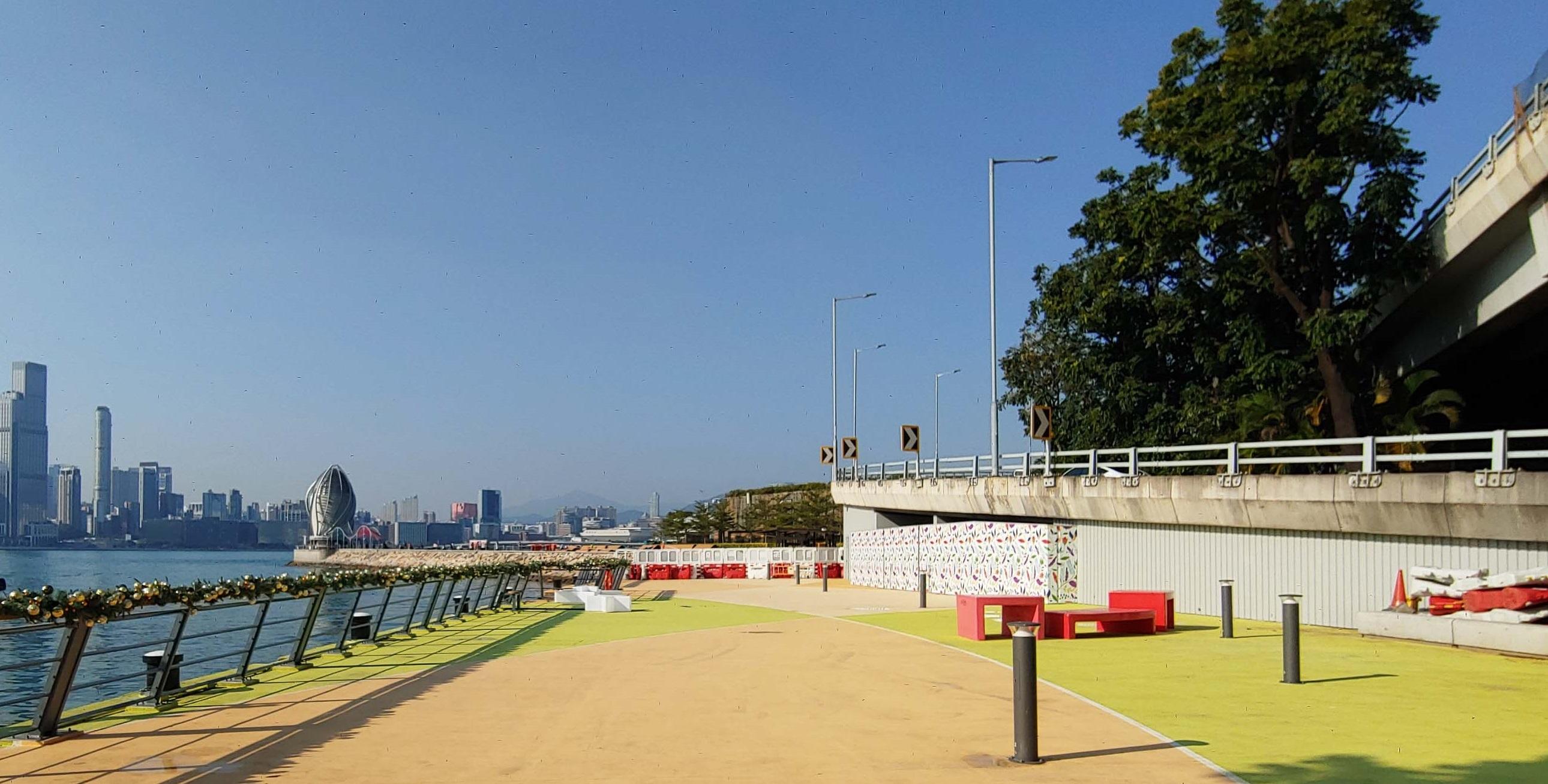 The East Coast Park Precinct (Phase 1a) opened today (December 30), connecting the harbourfront sites around Fortress Hill and Causeway Bay Typhoon Shelter.