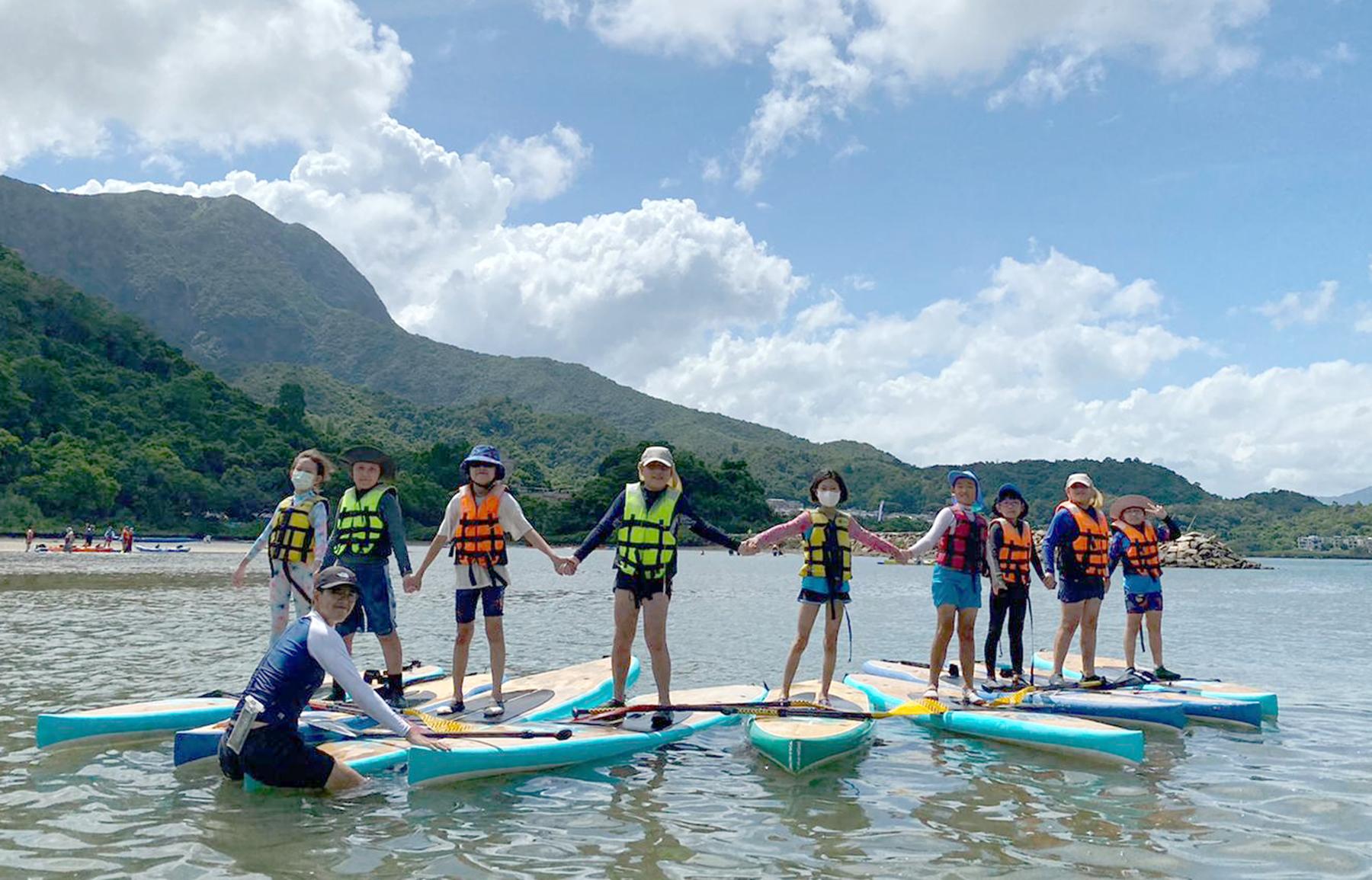 The Leisure and Cultural Services Department announced that the application for the 2023-24 Pilot Scheme on Subvention for New Sports starts today (January 16) to promote the development of new sports. Photo shows "Standup Paddle", which is a new sport being subvented by the scheme earlier.