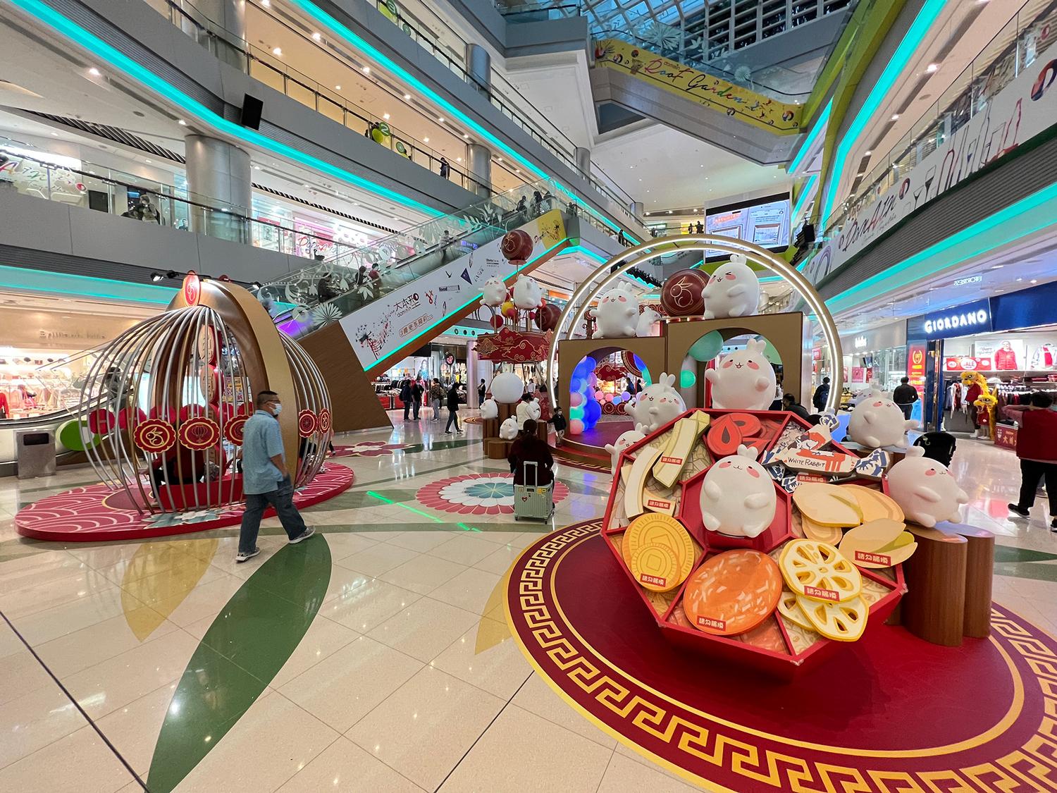 To welcome the Year of the Rabbit, the Hong Kong Housing Authority has put up festive decorations with lucky themes at Domain, its regional shopping centre in Yau Tong, Kowloon.