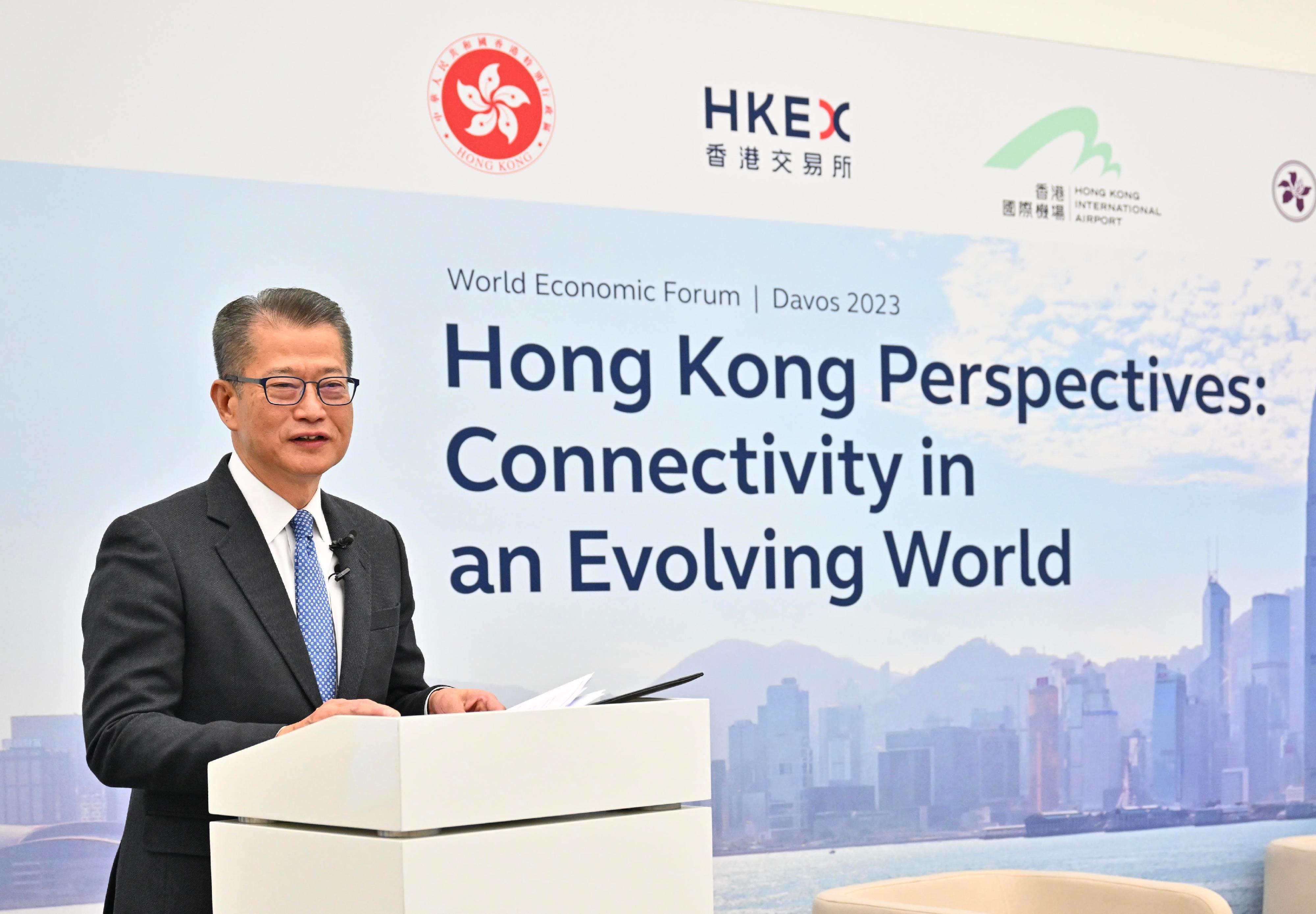 The Financial Secretary, Mr Paul Chan, continued his visit in Davos, Switzerland, today (January 18, Davos time). Photo shows Mr Chan giving a speech at a breakfast meeting "Hong Kong Perspectives: Connectivity in an Evolving World" co-organised by the Hong Kong Special Administrative Region Government and the Hong Kong Exchanges and Clearing Limited, and supported by the Airport Authority Hong Kong, the Hong Kong Monetary Authority and MTR Corporation Limited.