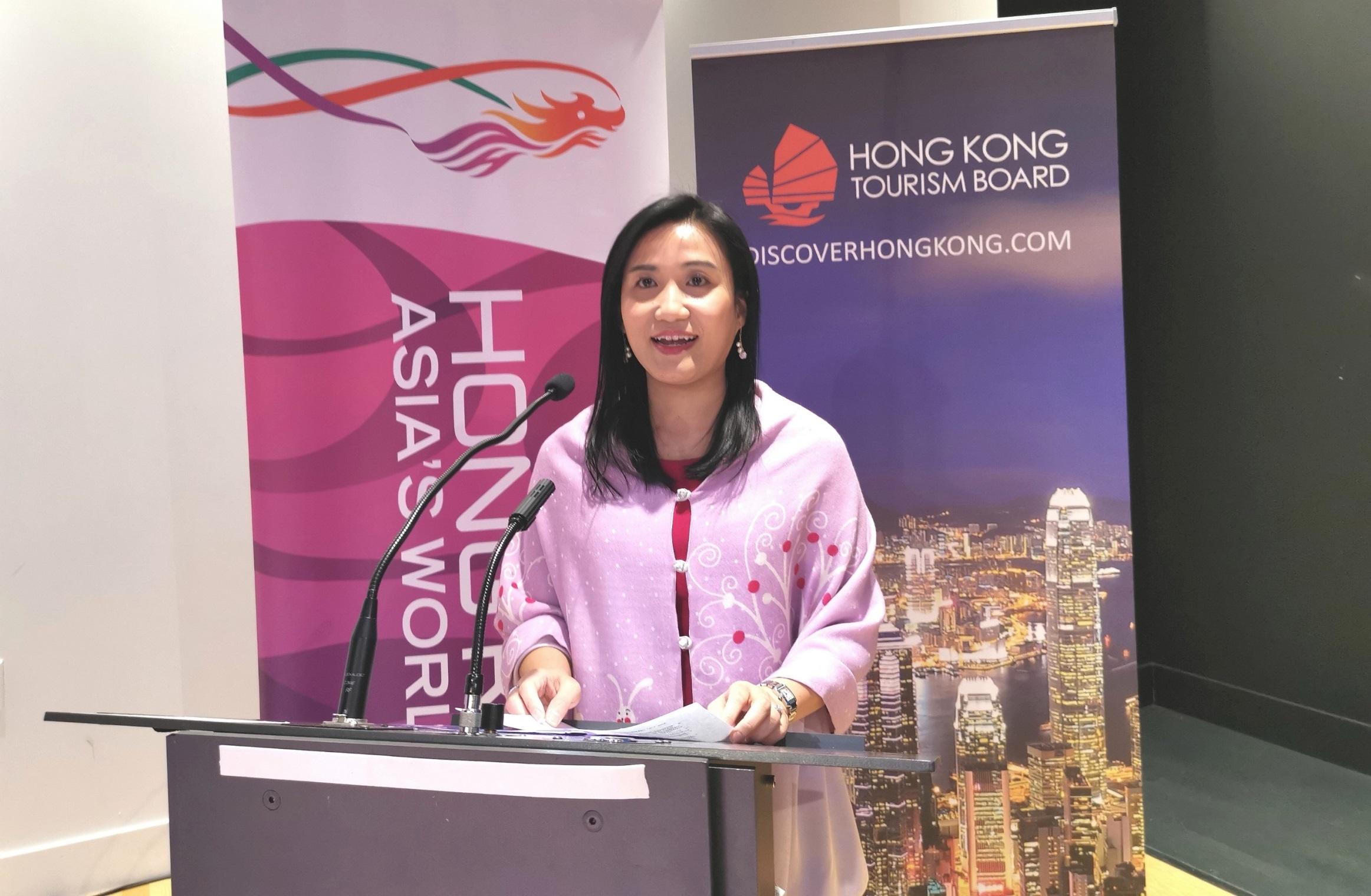 The Hong Kong Economic and Trade Office, Toronto (Toronto ETO) and the Hong Kong Tourism Board (Canada) held a joint Lunar New Year reception in Toronto today (January 19, Toronto time). Photo shows the Director of Toronto ETO, Ms Emily Mo, delivering her welcoming remarks.