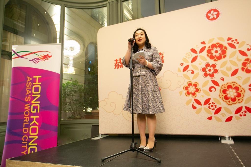 The Acting Special Representative for Hong Kong Economic and Trade Affairs to the European Union, Miss Grace Li, addressed guests at the Chinese New Year reception in Paris on February 2 (Paris time).